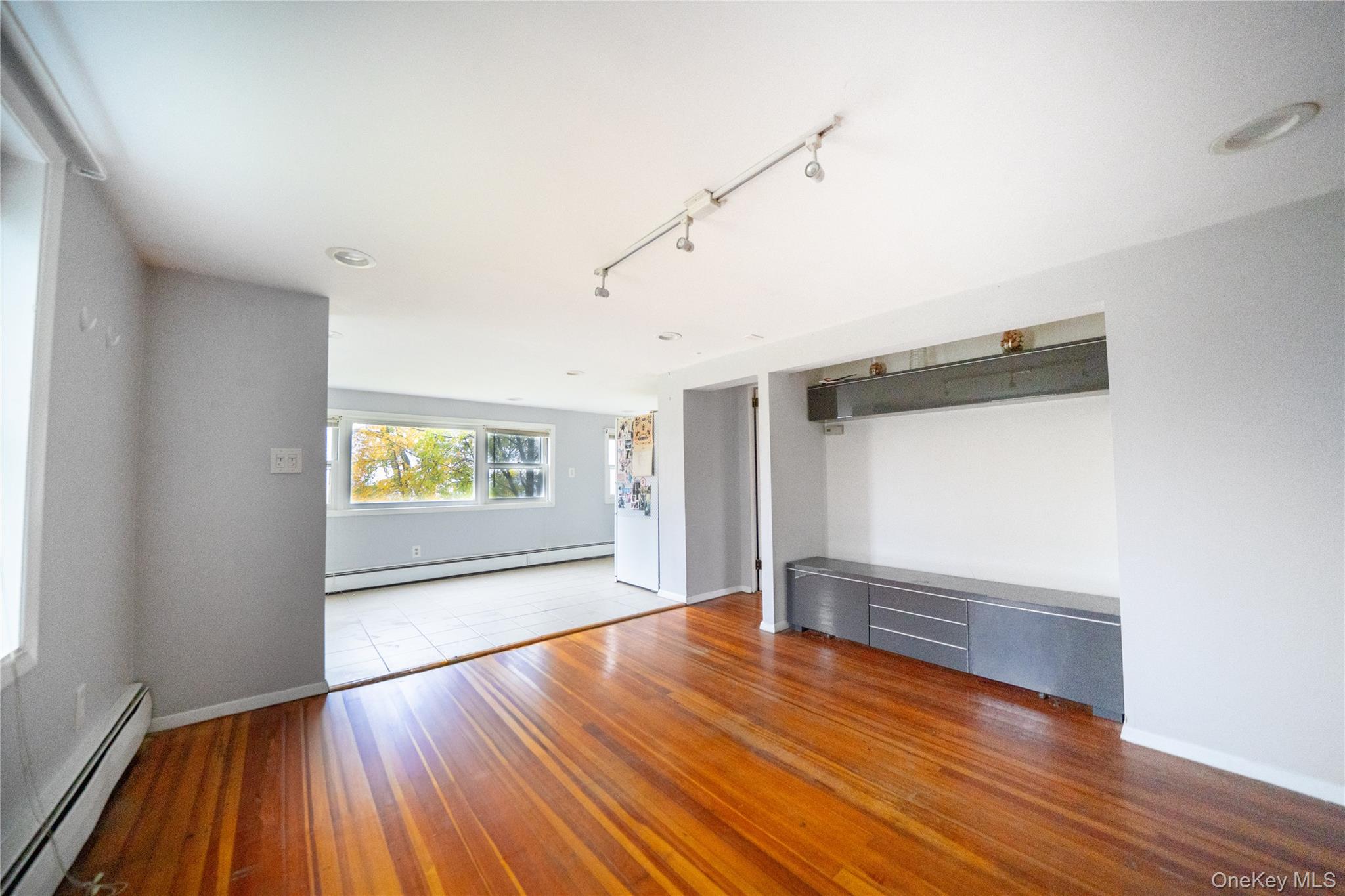 126 Tanglewylde Rd, Lake Peekskill, NY 10537, USA property photo