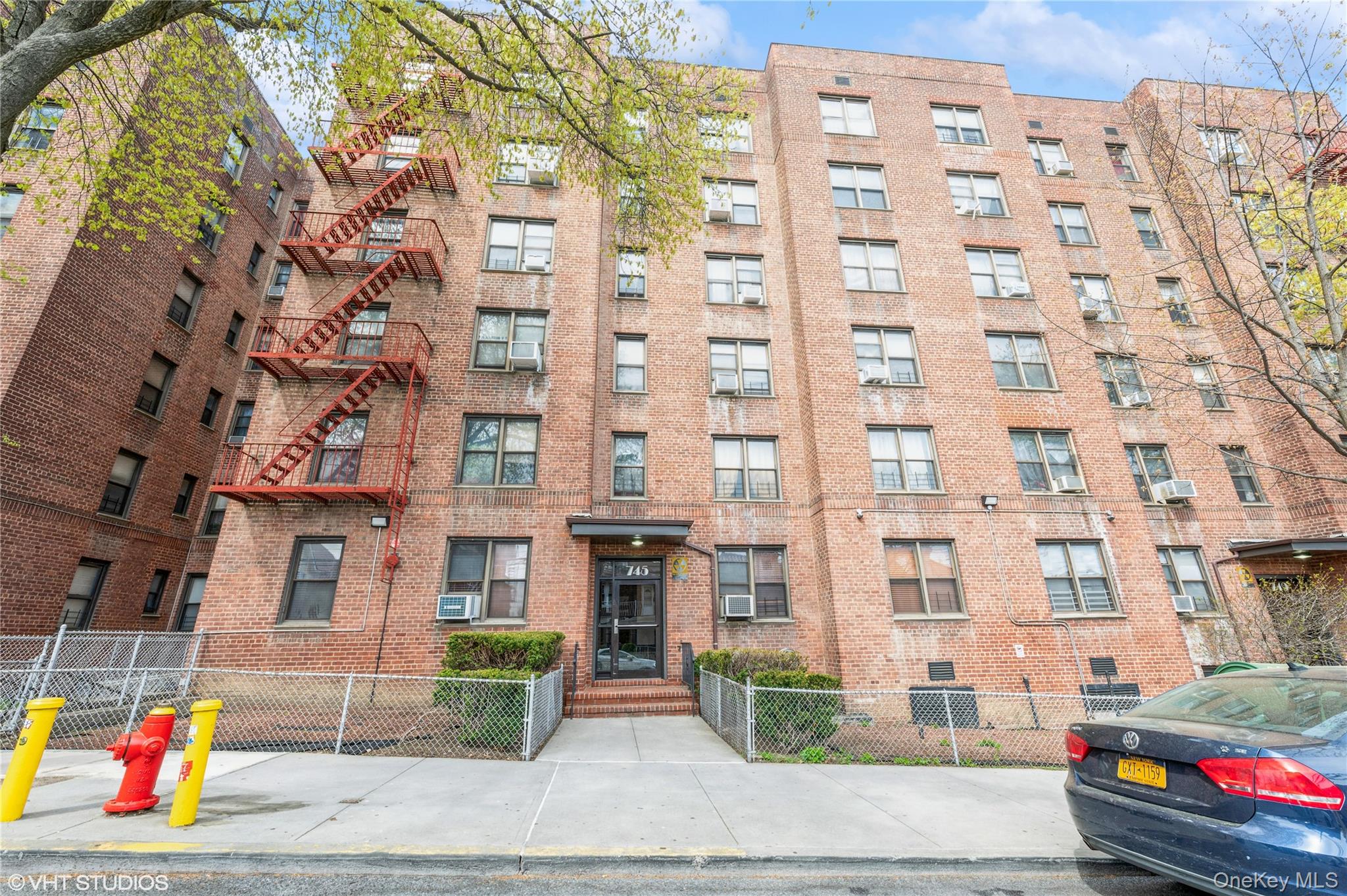 745 E 231st Street Unit 4A Bronx, NY 10466 property photo