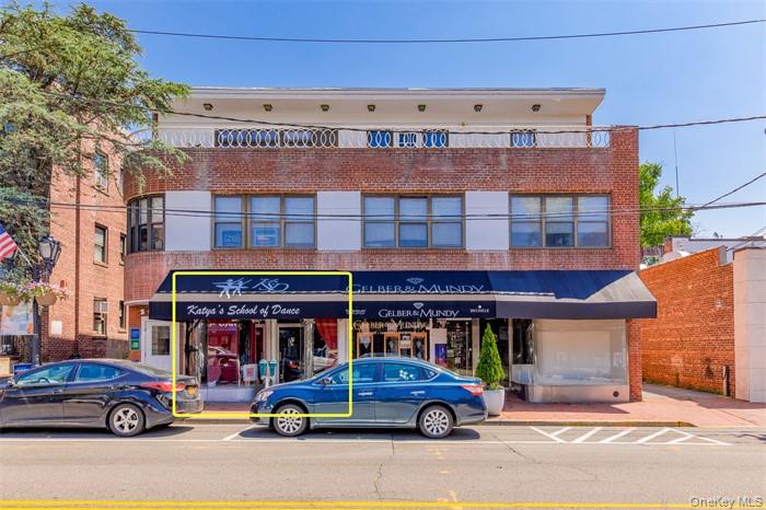 5 Bond St, Great Neck, NY 11021, USA property photo