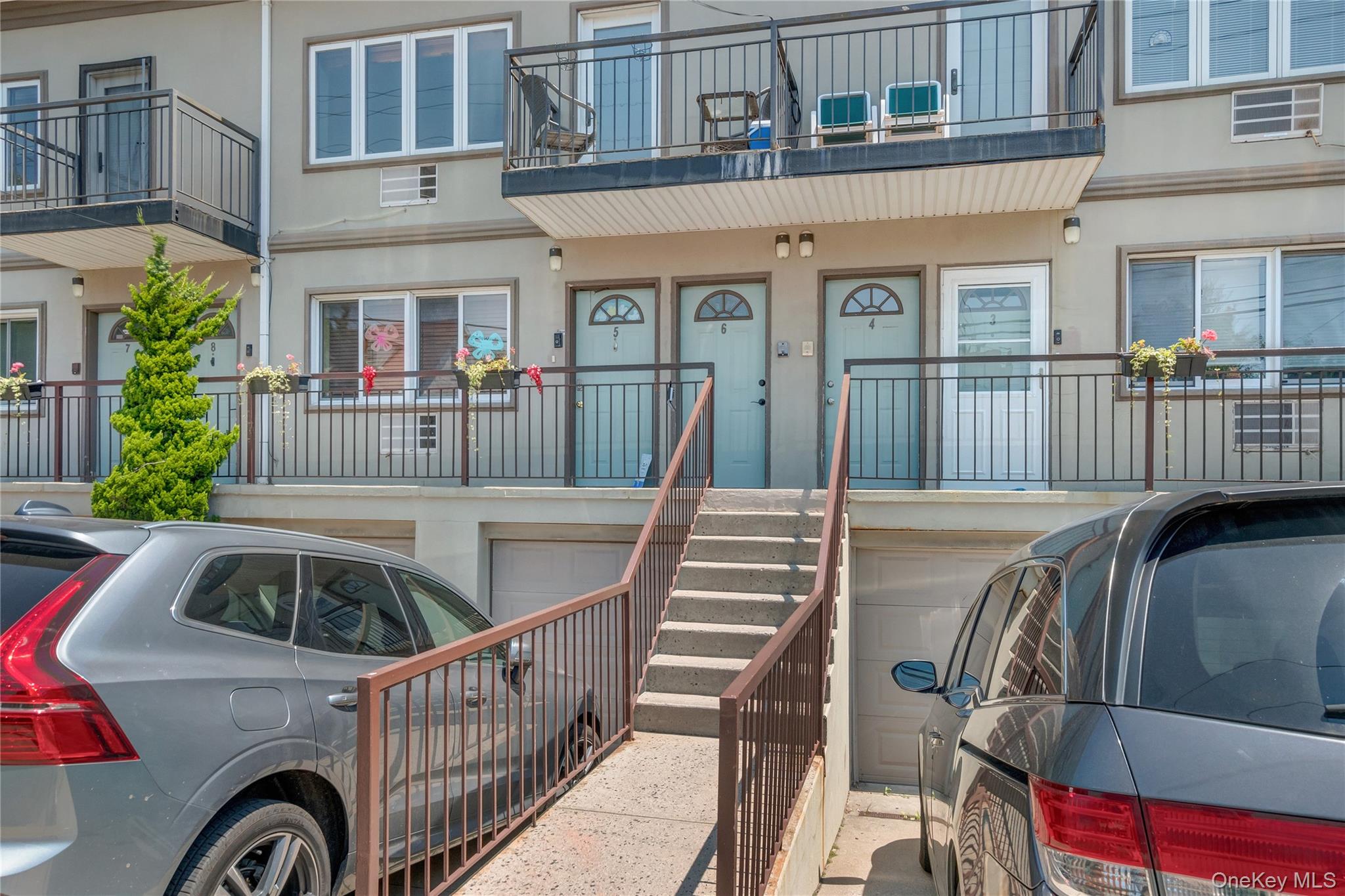 2-08 Beach 124th St, Rockaway Park, NY 11694, USA property photo