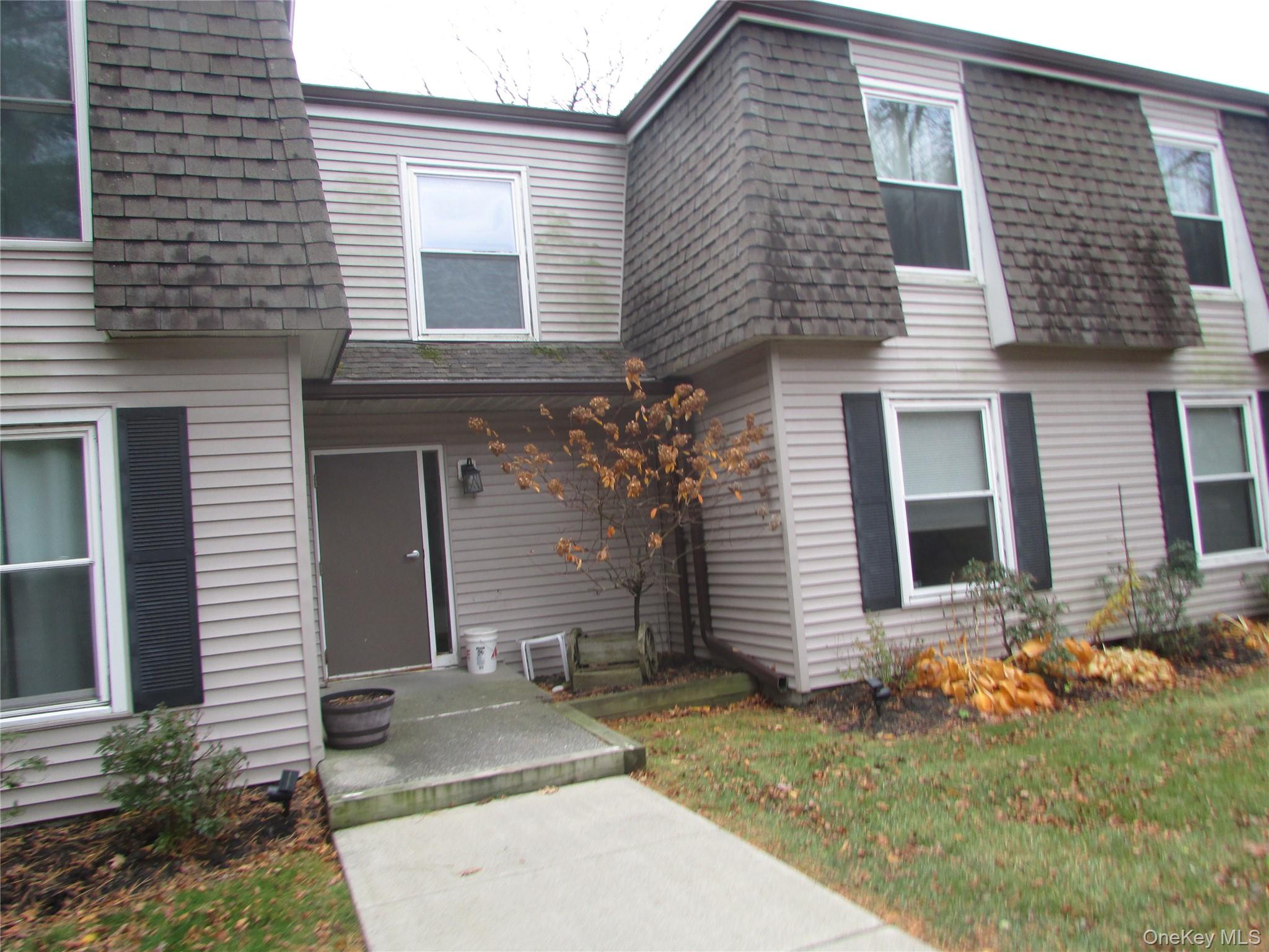 32 Hurlihe St, Poughkeepsie, NY 12601, USA property photo