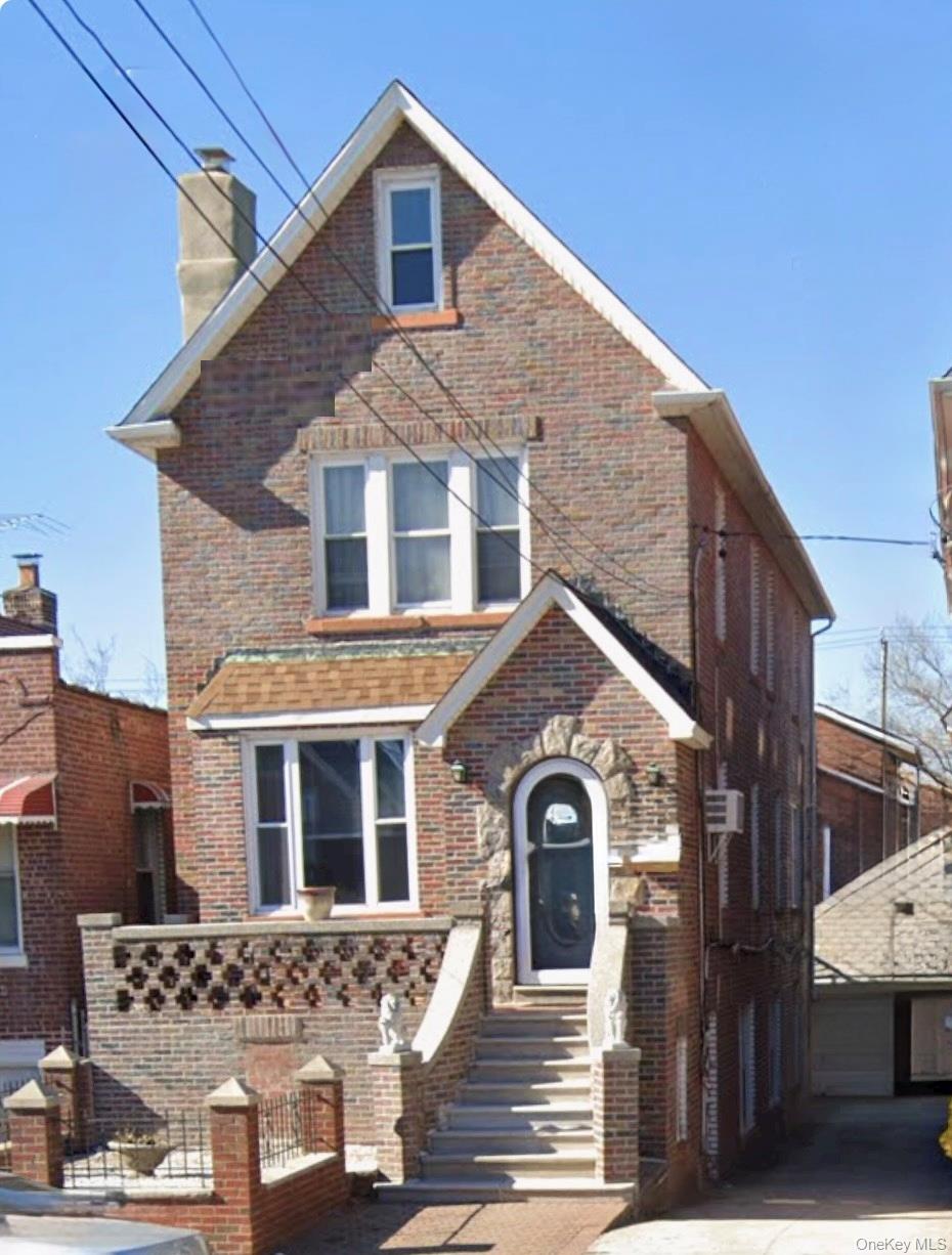 2527 Laconia Ave, Bronx, NY 10469, USA property photo