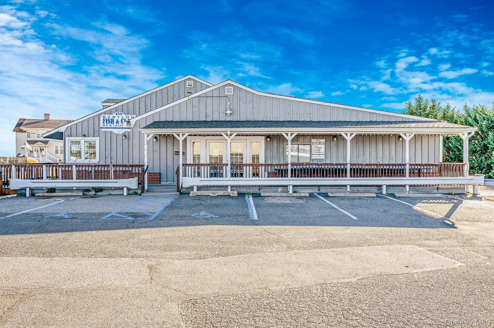 458 Fire Island Ave, Babylon, NY 11702, USA property photo