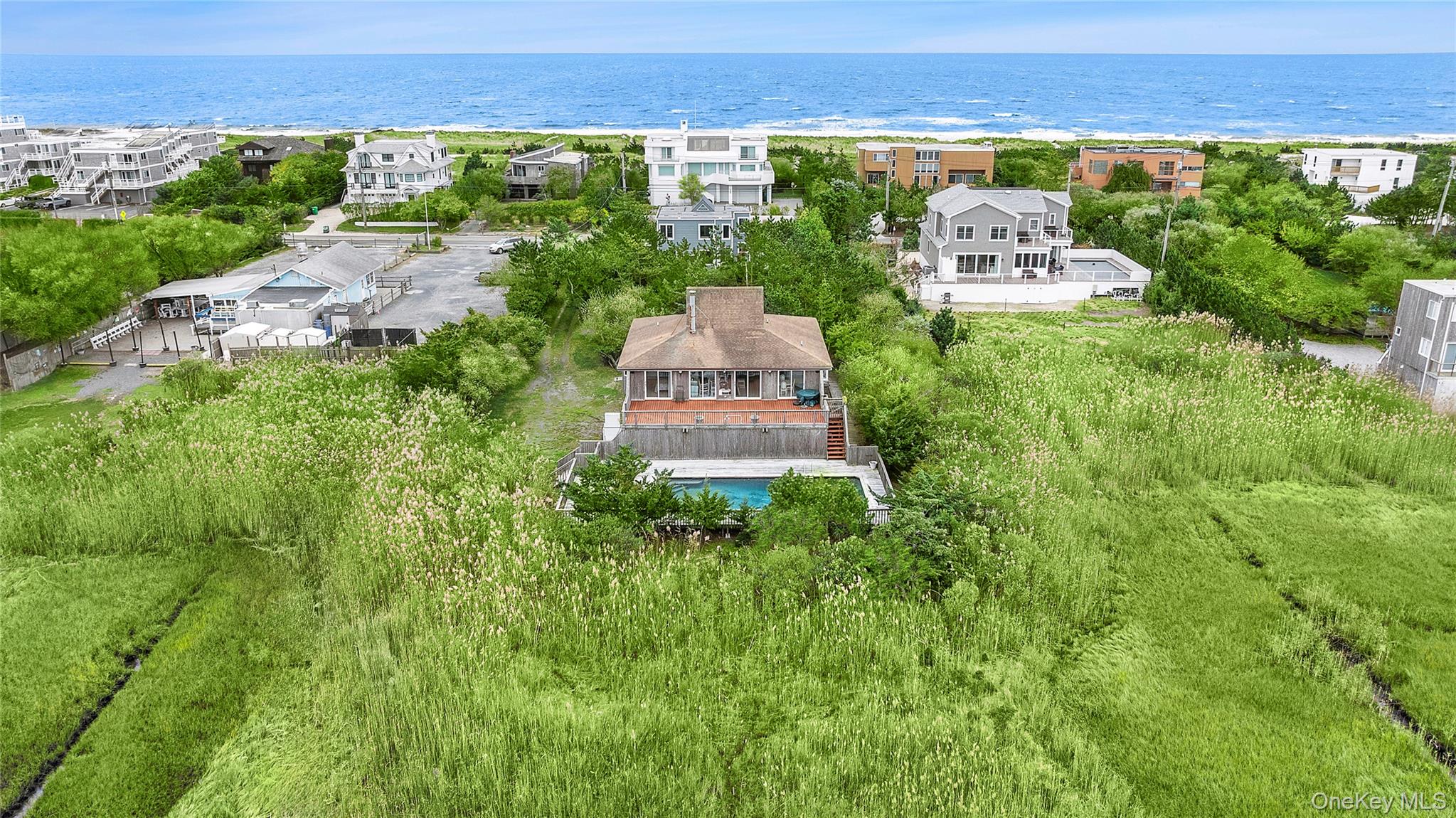 542 Dune Rd, Westhampton Beach, NY 11978, USA property photo