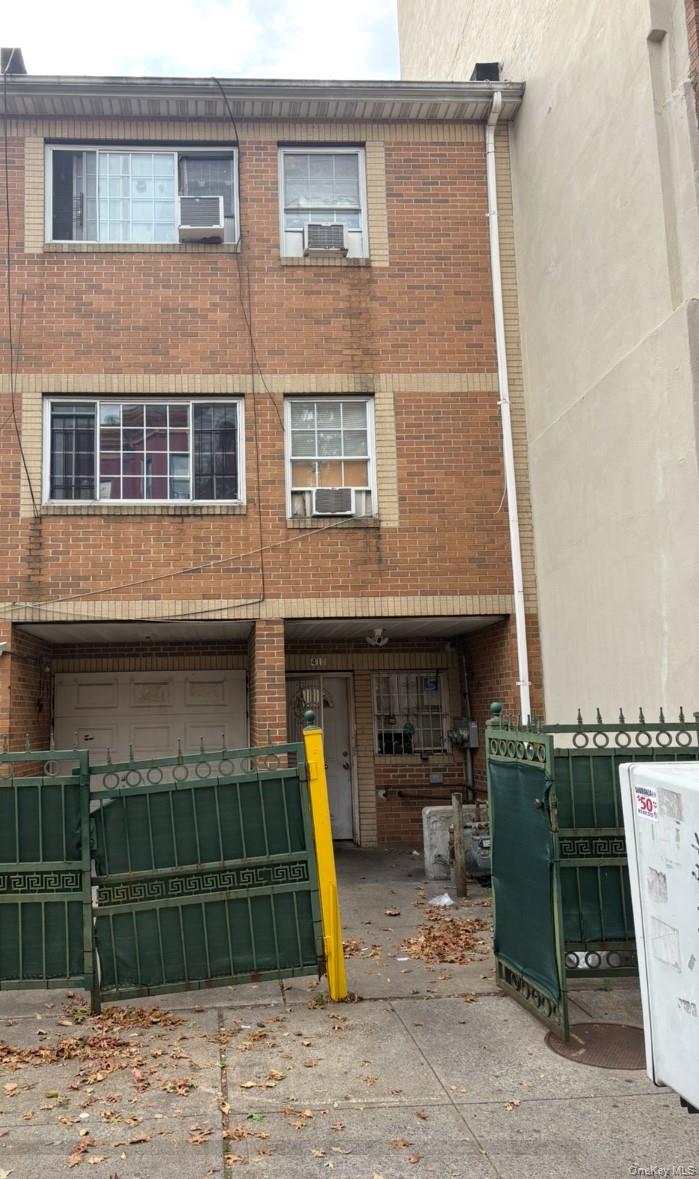 410 E 141st St, Bronx, NY 10454, USA property photo