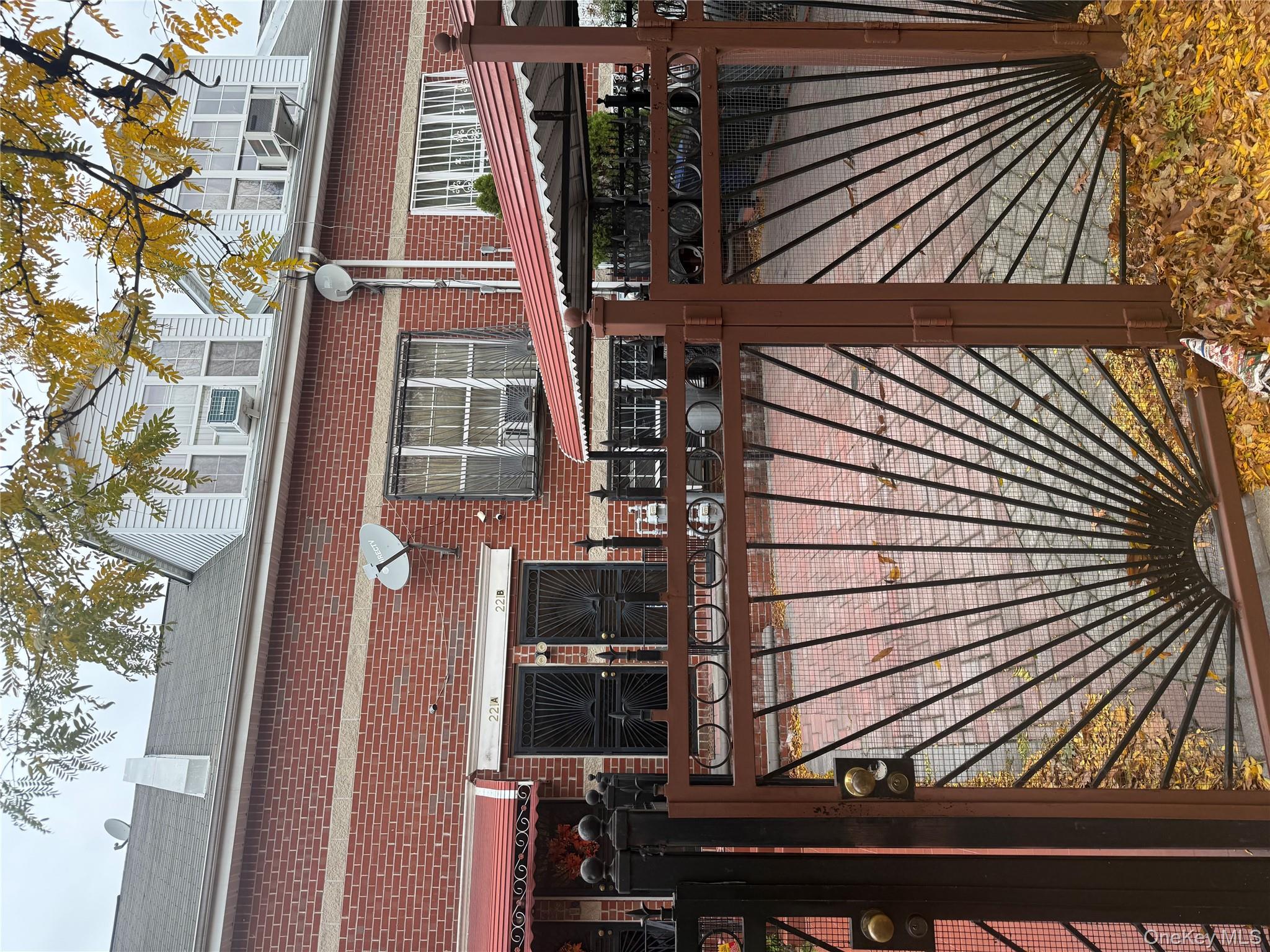 221 MacDougal St, Brooklyn, NY 11233, USA property photo
