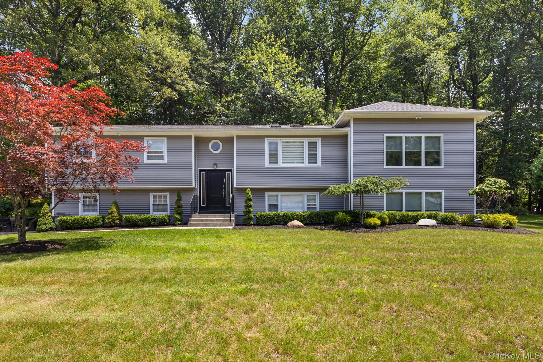 29 Skylark Dr, Spring Valley, NY 10977, USA property photo