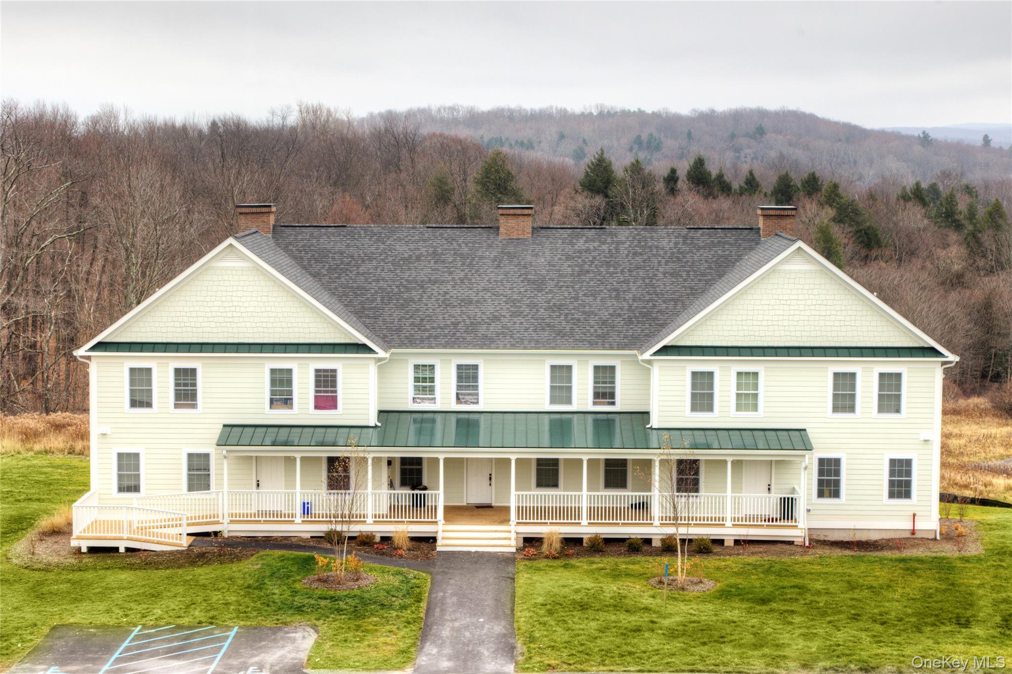 19 Greenway Ln, Loch Sheldrake, NY 12759, USA property photo