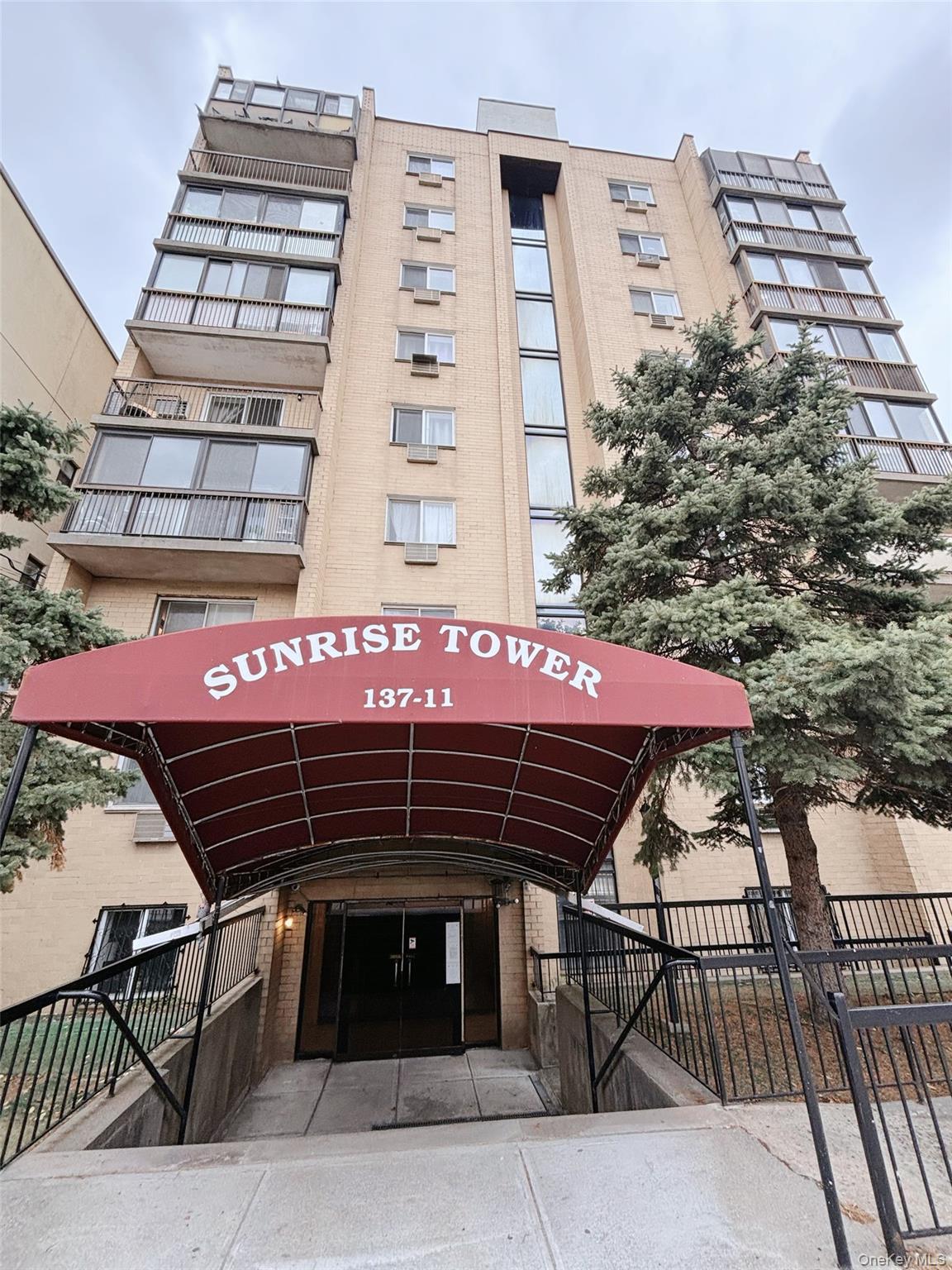 137-11 32nd Ave, Flushing, NY 11354, USA property photo