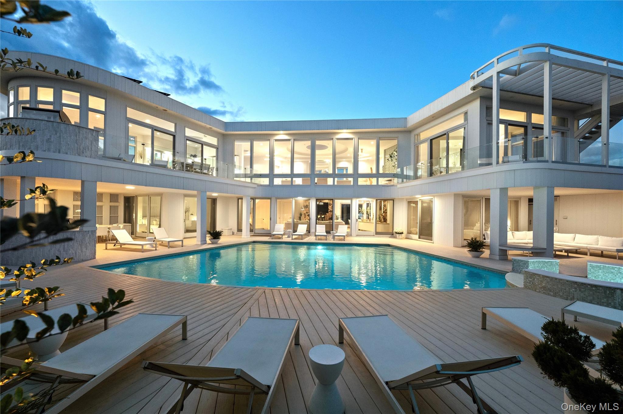 9 Mitchell Dunes Ln, Amagansett, NY 11930, USA property photo