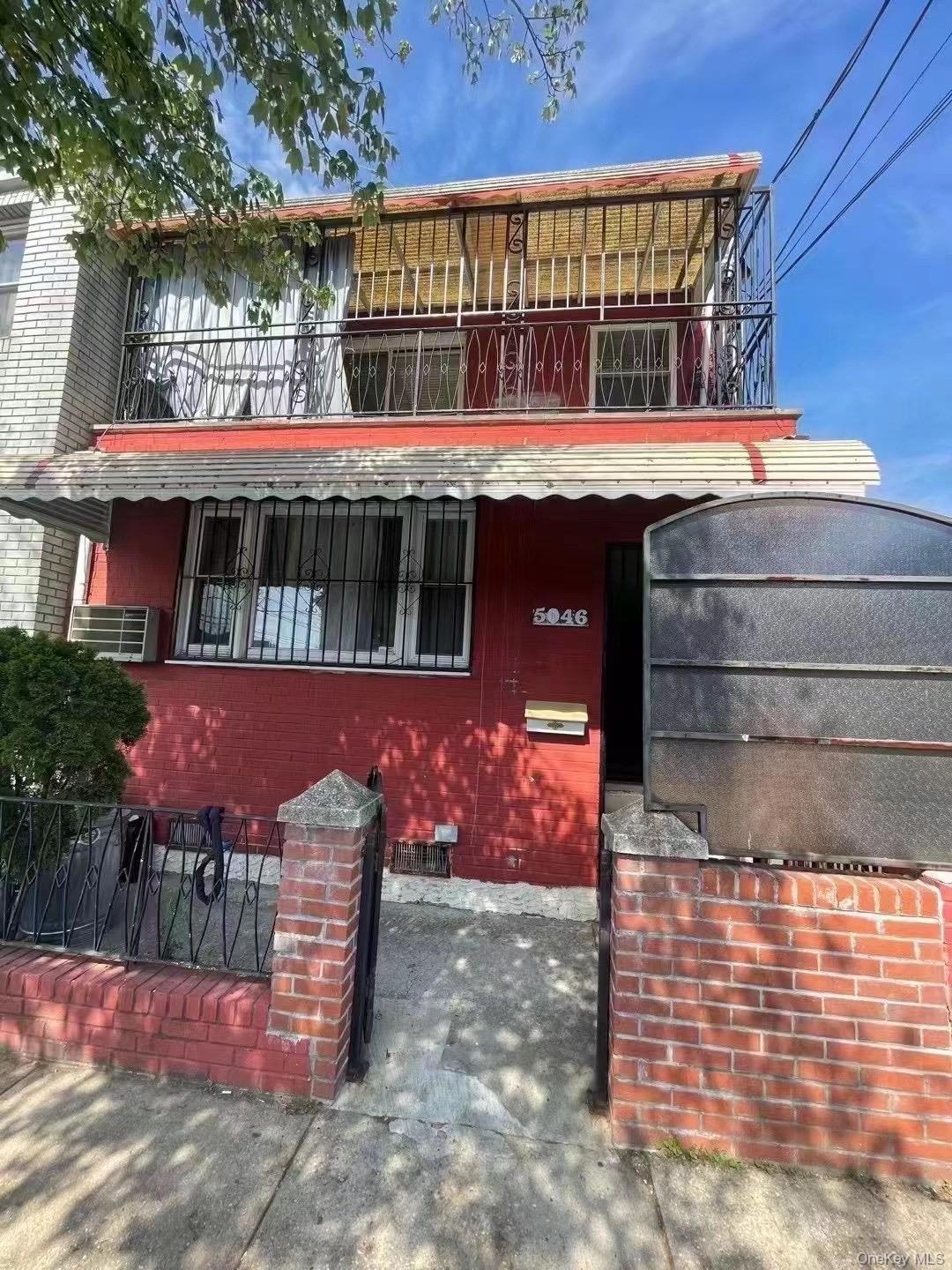50-46 69th St, Flushing, NY 11377, USA property photo