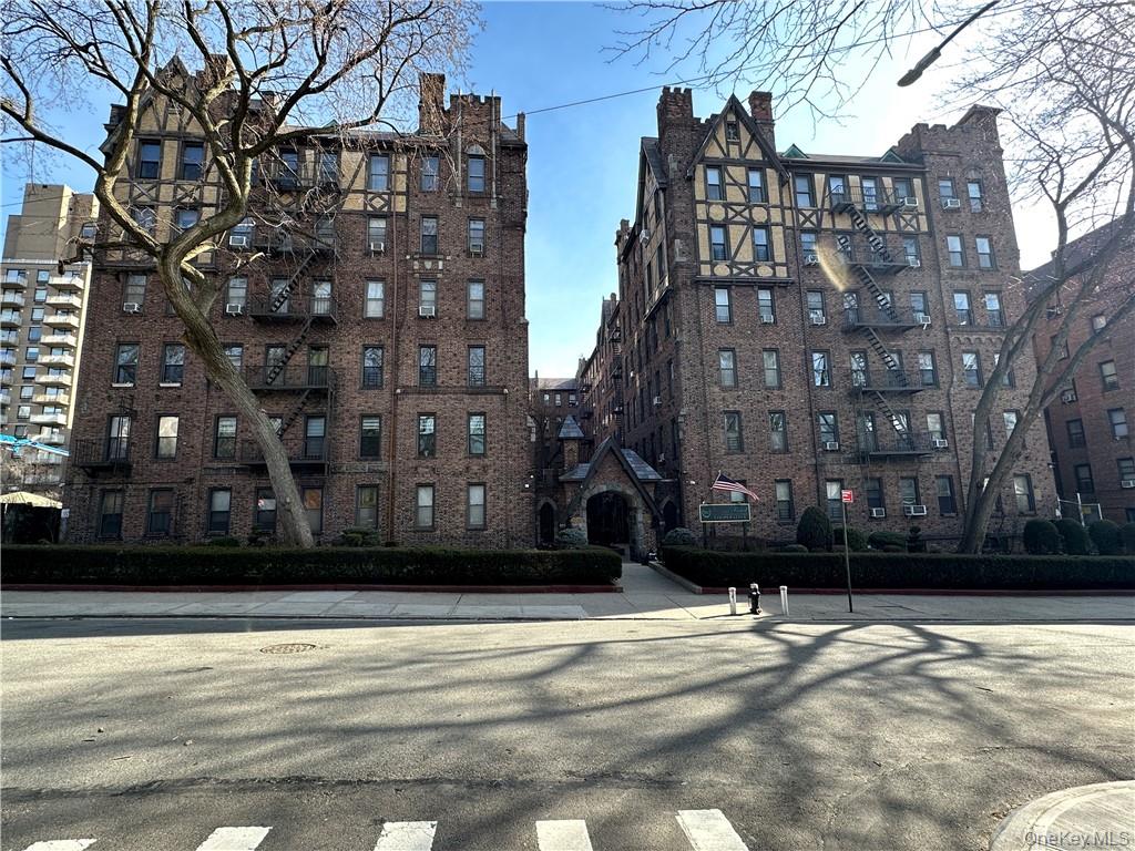 83-15 116th St, Richmond Hill, NY 11418, USA property photo