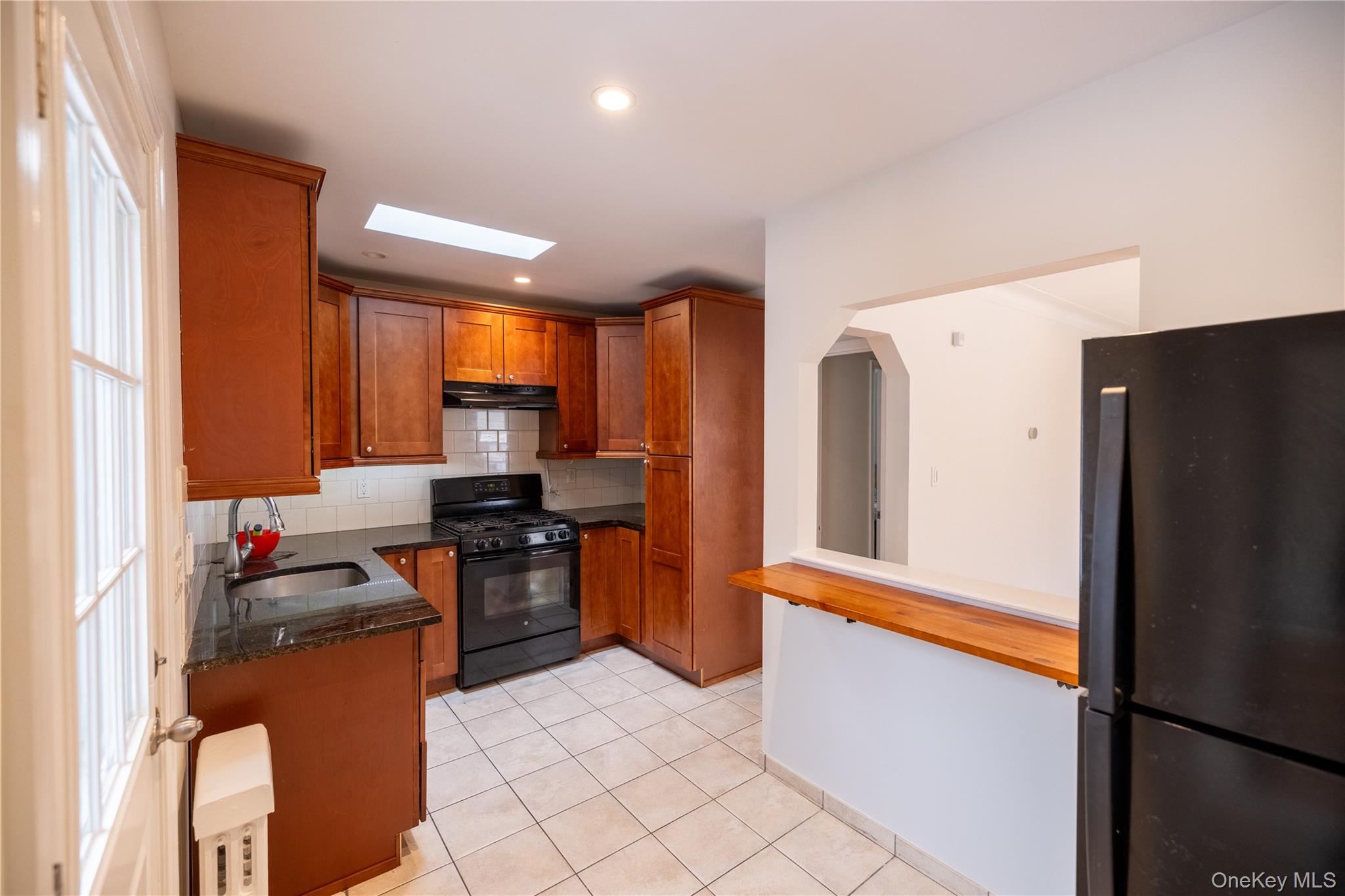 56 Marlboro Rd, Valley Stream, NY 11581, USA property photo