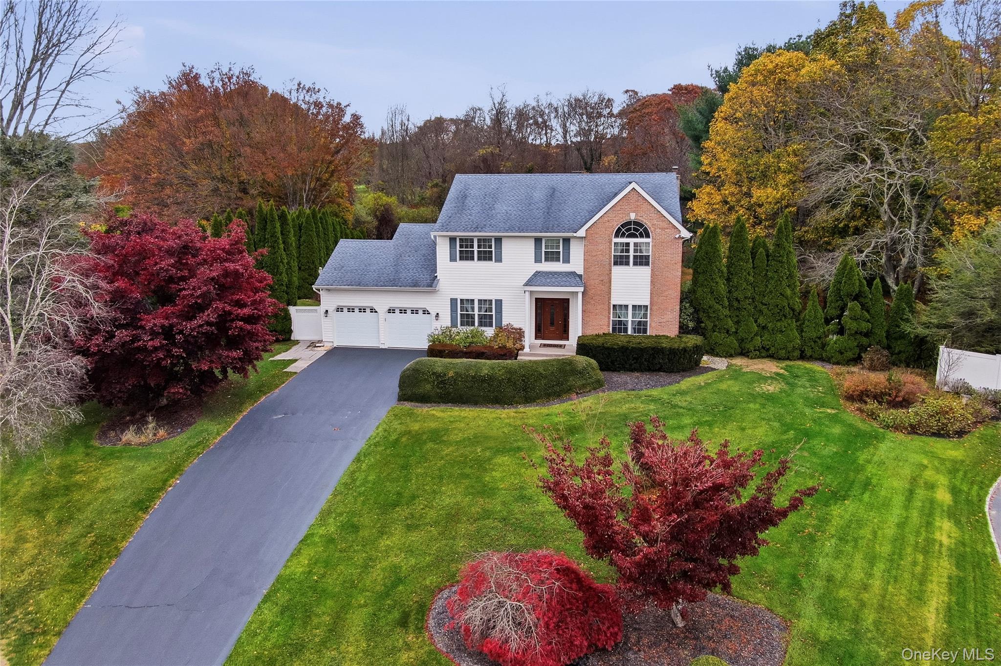 48 Windcrest Dr, Manorville, NY 11949, USA property photo