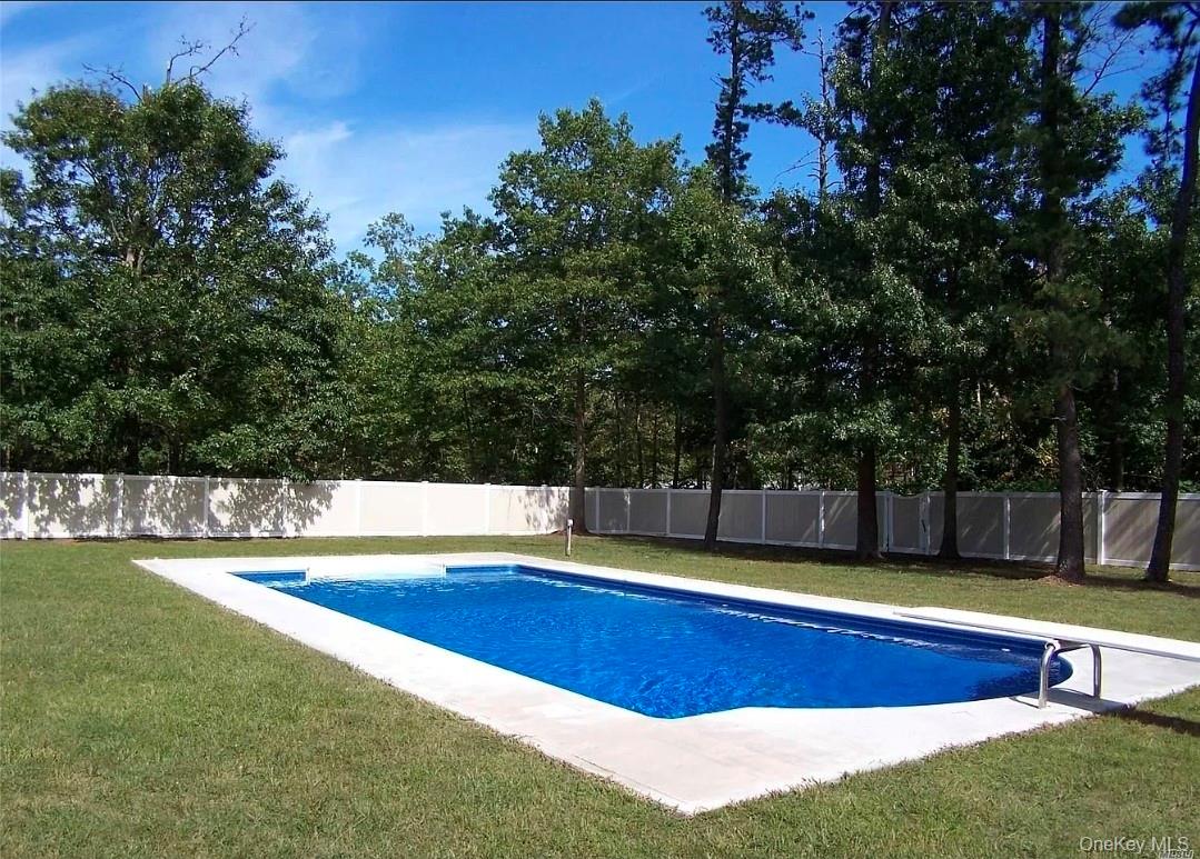 95 Pine St, Port Jefferson Station, NY 11776, USA property photo