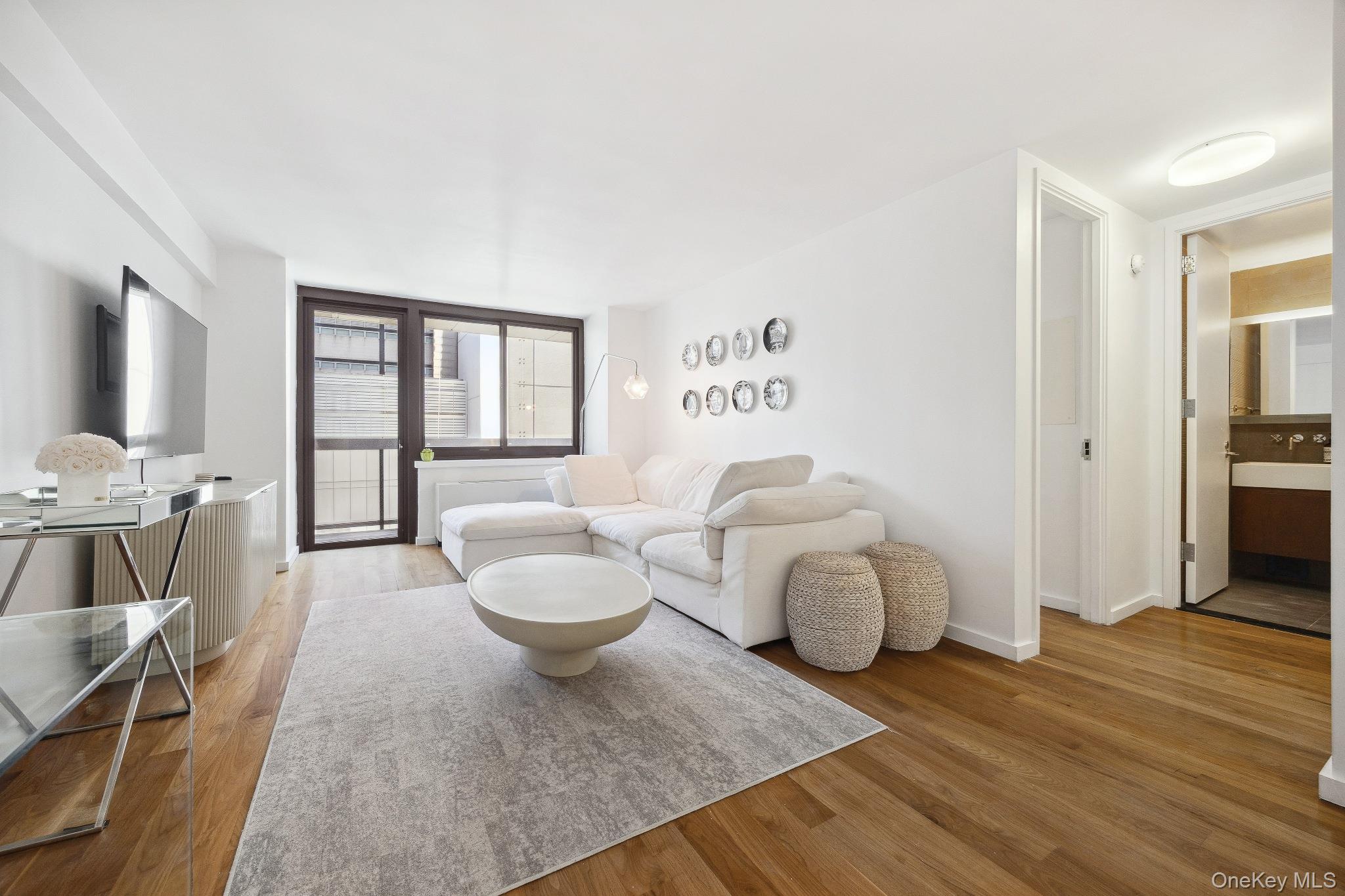 515 E 72nd St, New York, NY 10021, USA property photo