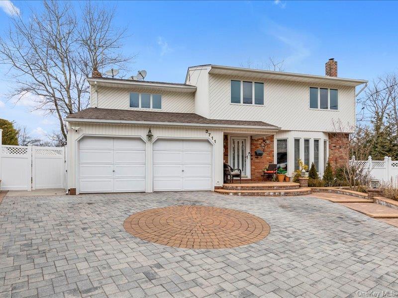 3711 Berne Rd, Wantagh, NY 11793, USA property photo