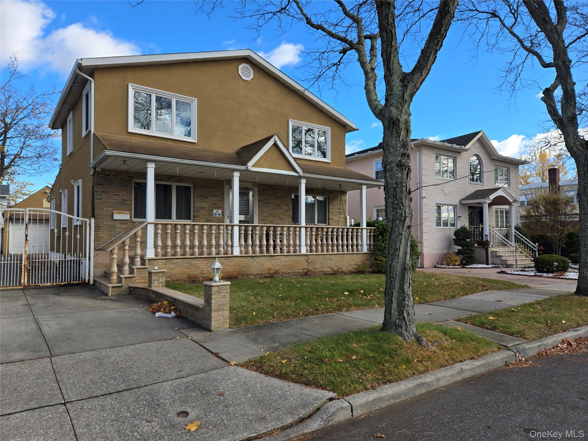 81-43 262nd St, Glen Oaks, NY 11004, USA property photo