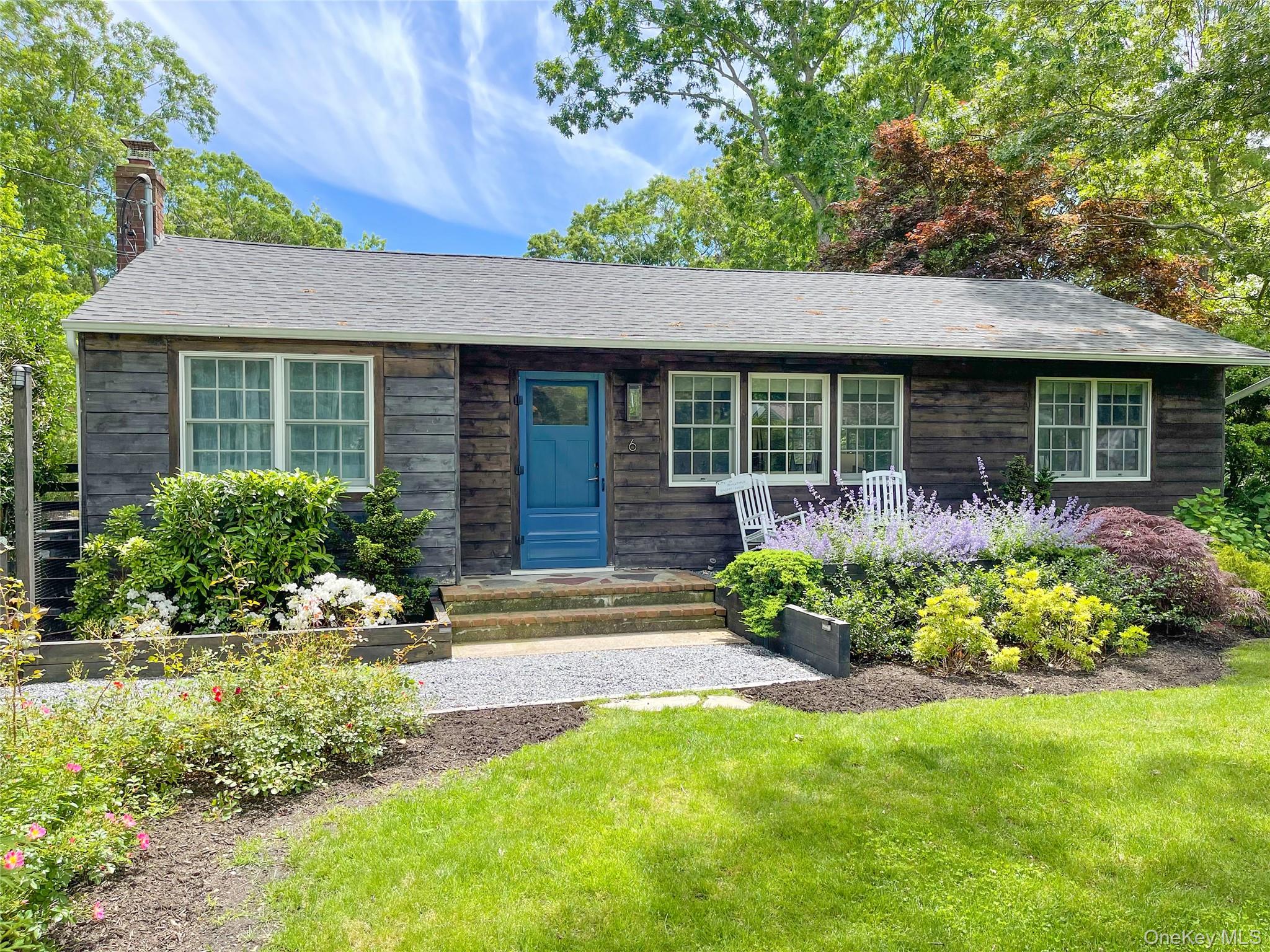 6 Long Lane Hampton Bays, NY 11946 property photo
