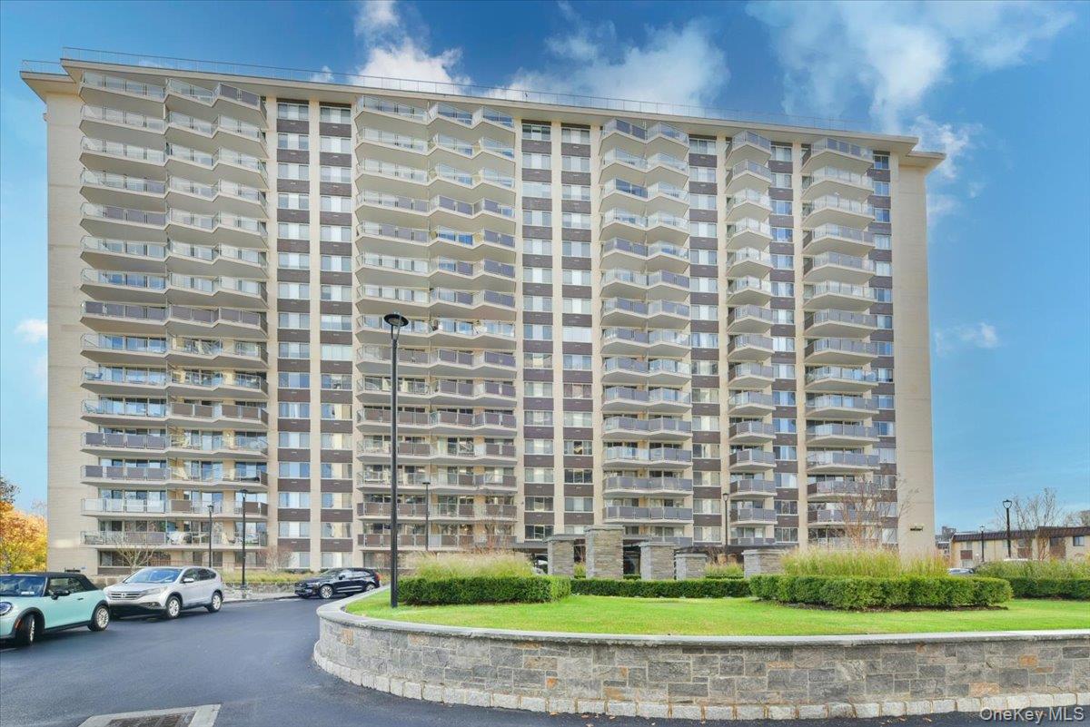 18-15 215 Unit 2G Bayside, NY 11360 property photo