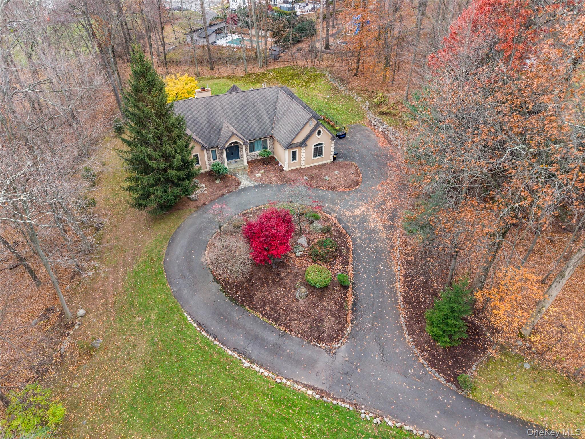 16 S de Baun Ave, Airmont, NY 10901, USA property photo