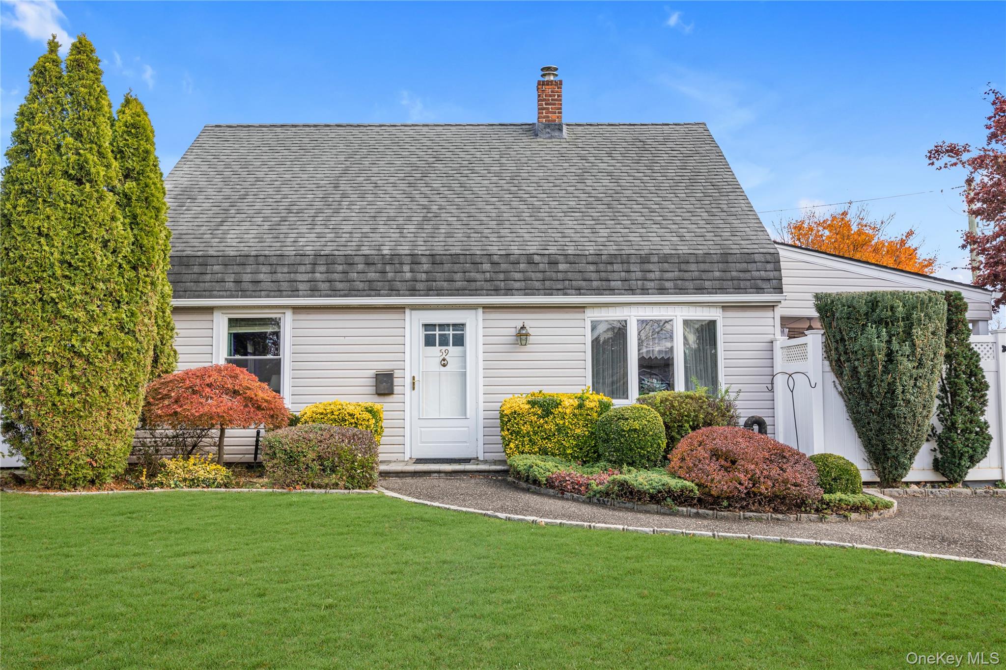 59 Gun Lane Levittown, NY 11756 property photo