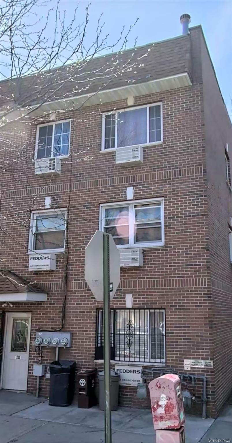 330 Herzl St, Brooklyn, NY 11212, USA property photo