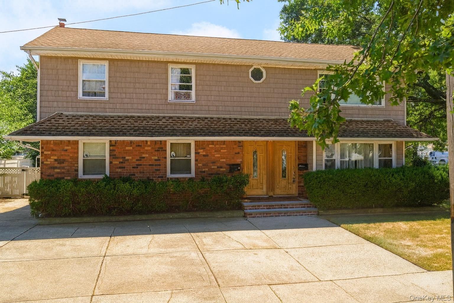 1551 Sweetman Ave, Elmont, NY 11003, USA property photo