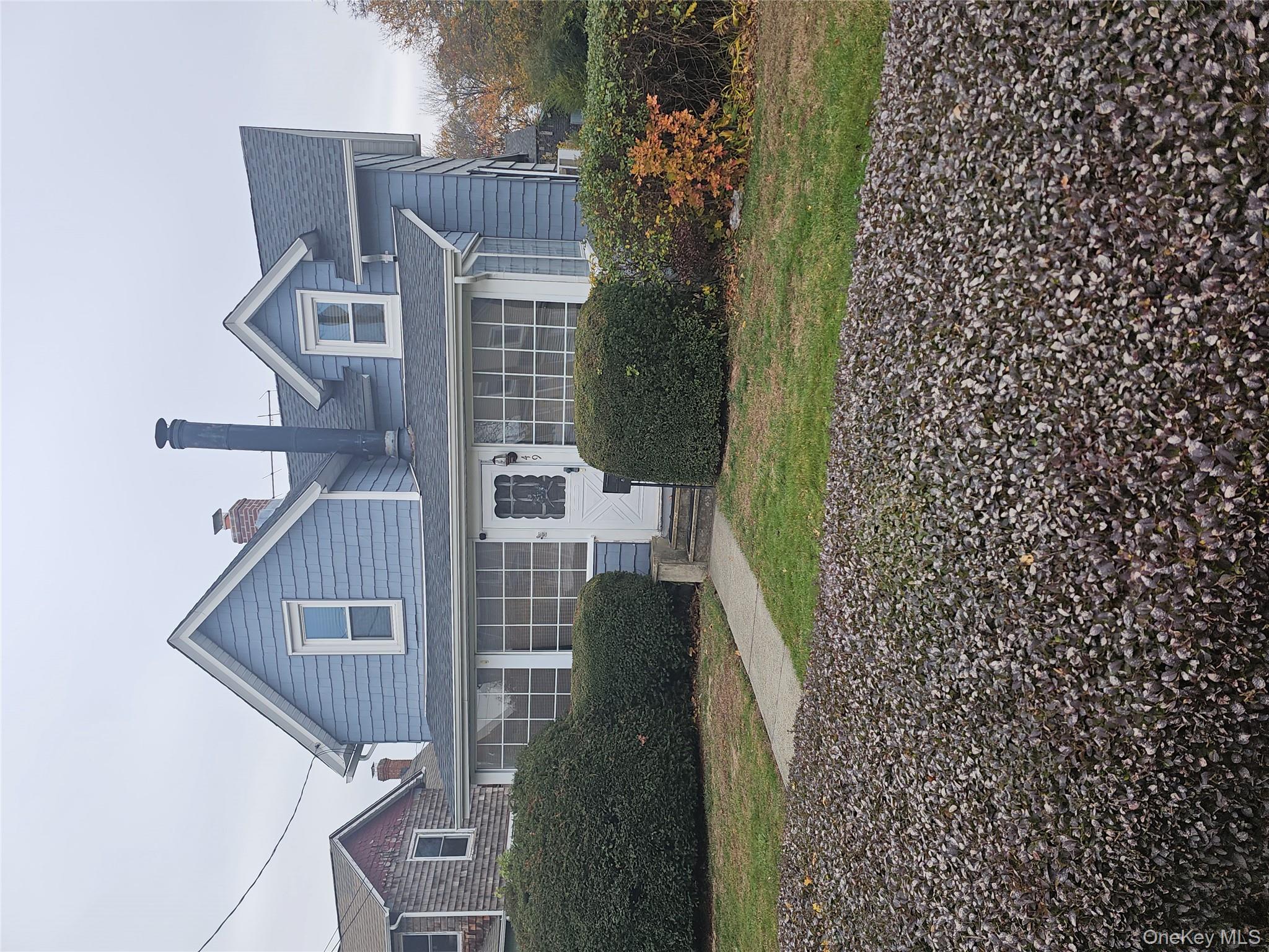 49 Arnold Ave, West Babylon, NY 11704, USA property photo