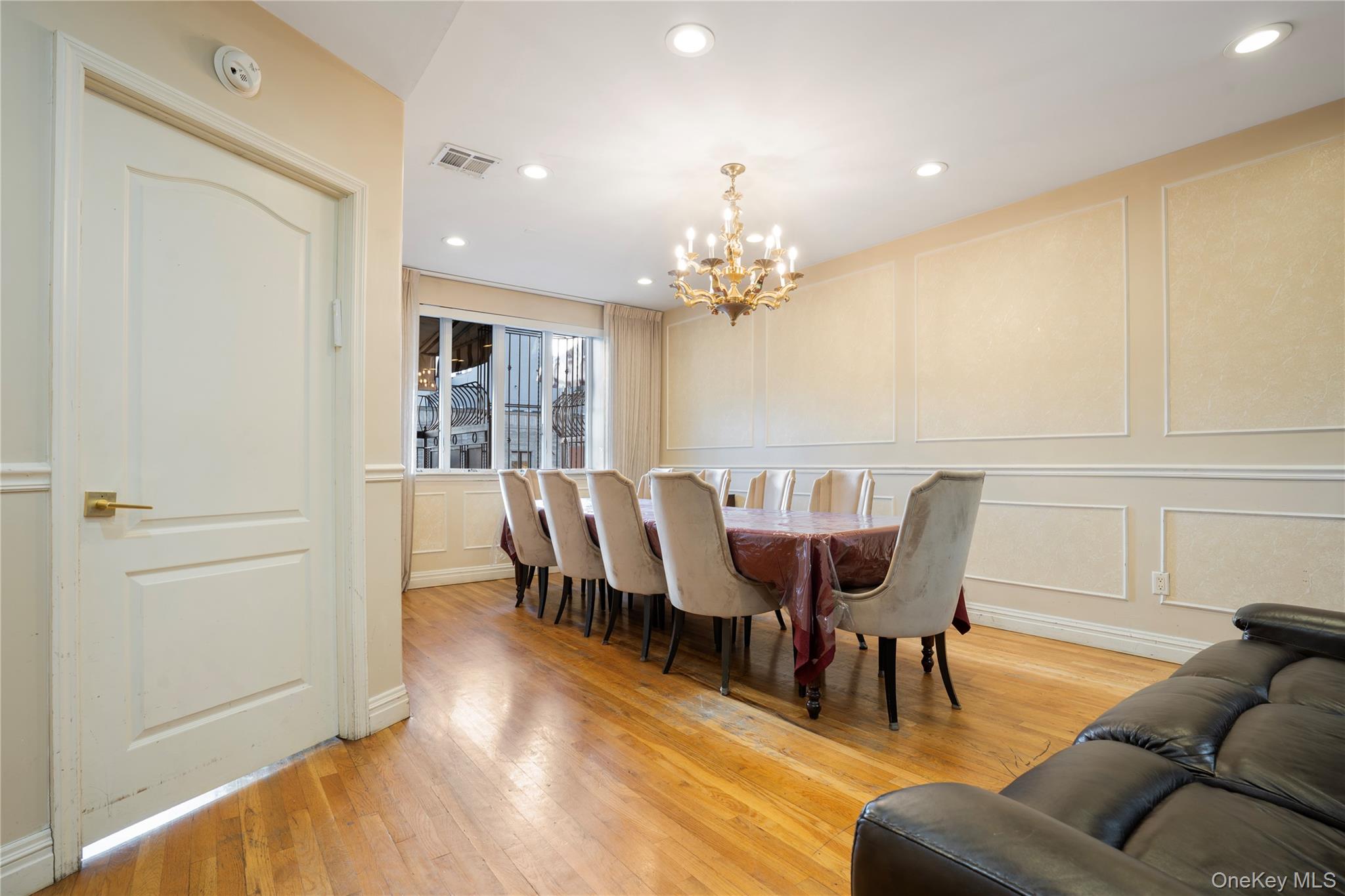 41 Throop Ave, Brooklyn, NY 11206, USA property photo