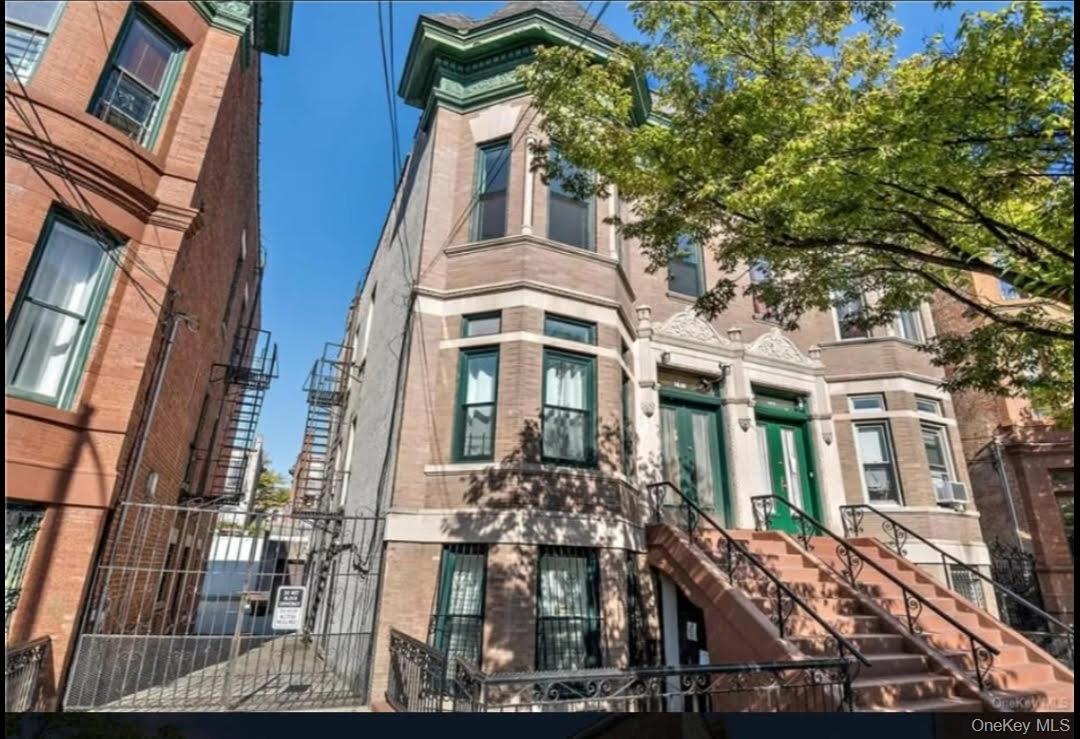 749 Kelly St, Bronx, NY 10455, USA property photo