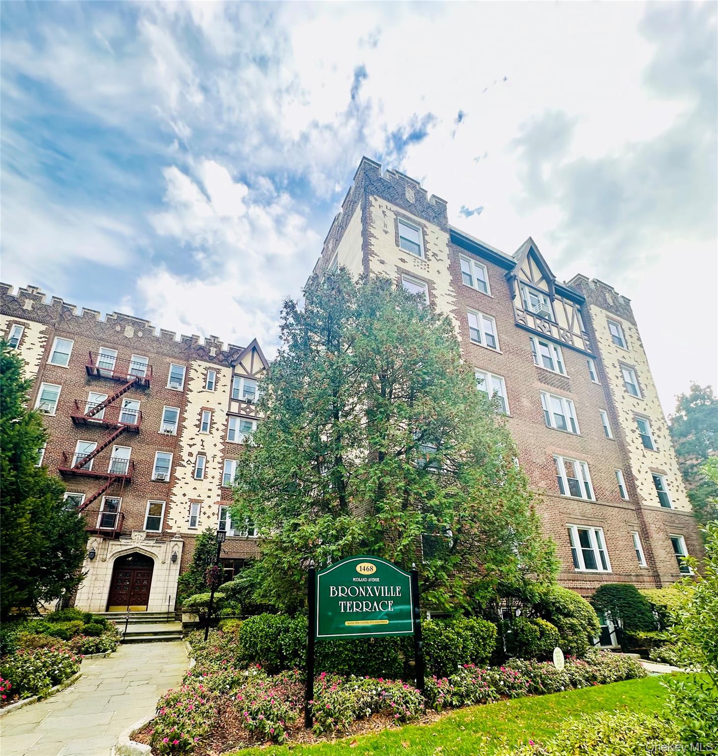 1468 Midland Ave, Yonkers, NY 10708, USA property photo