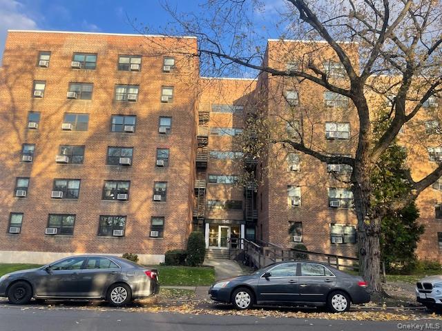 73-45 210th St, Oakland Gardens, NY 11364, USA property photo