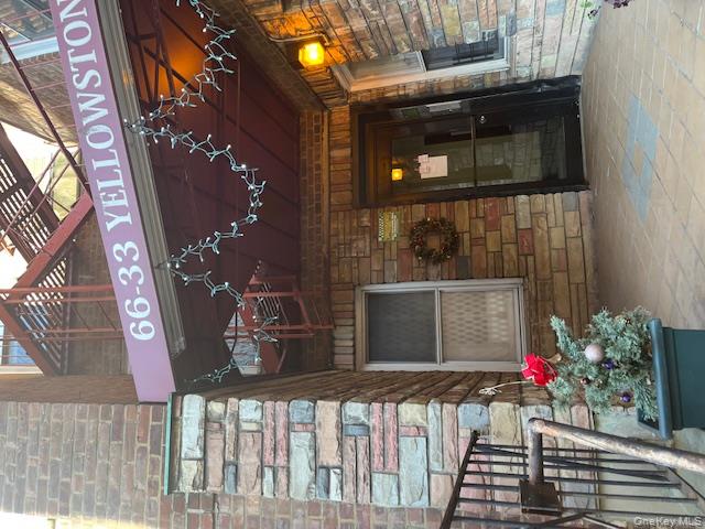 66-33 Yellowstone Blvd, Forest Hills, NY 11375, USA property photo