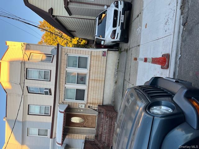 66-59 74th St, Flushing, NY 11379, USA property photo