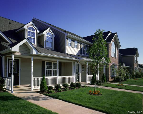 109 Village Green Dr, Port Jefferson Station, NY 11776, USA property photo