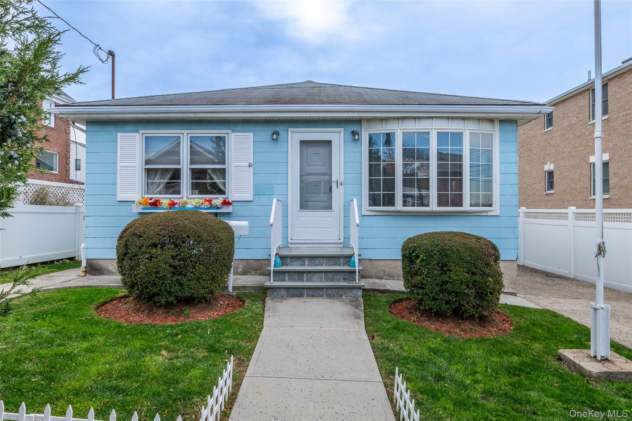 10 Pell Pl, Bronx, NY 10464, USA property photo