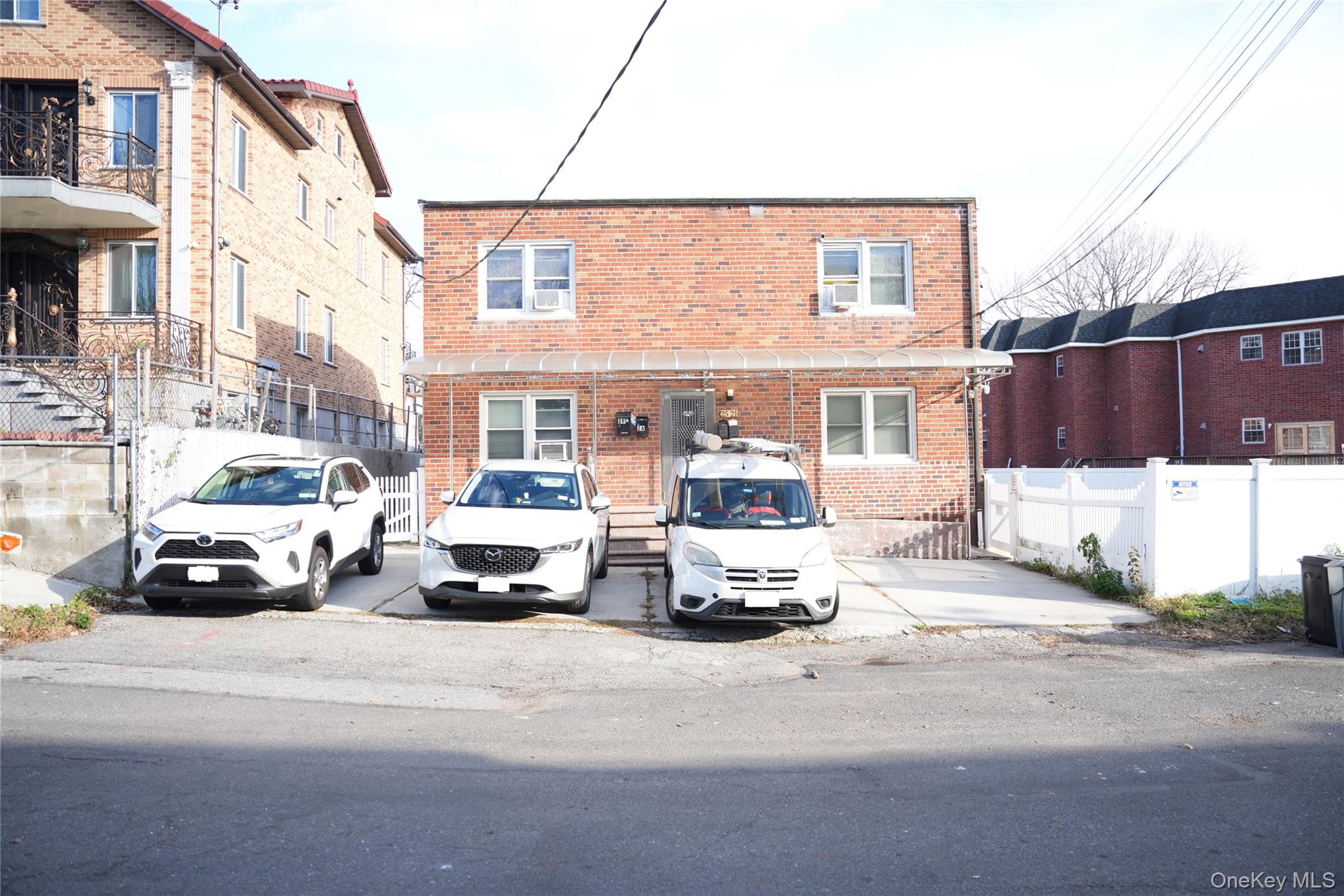 25-21 127th St, Flushing, NY 11354, USA property photo