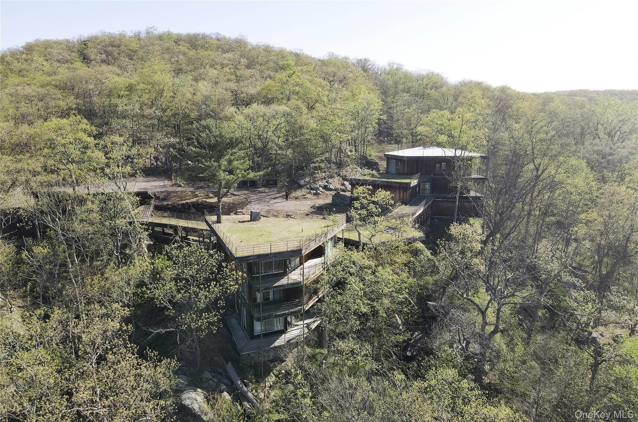 60 Woods Rd, Tuxedo Park, NY 10987, USA property photo