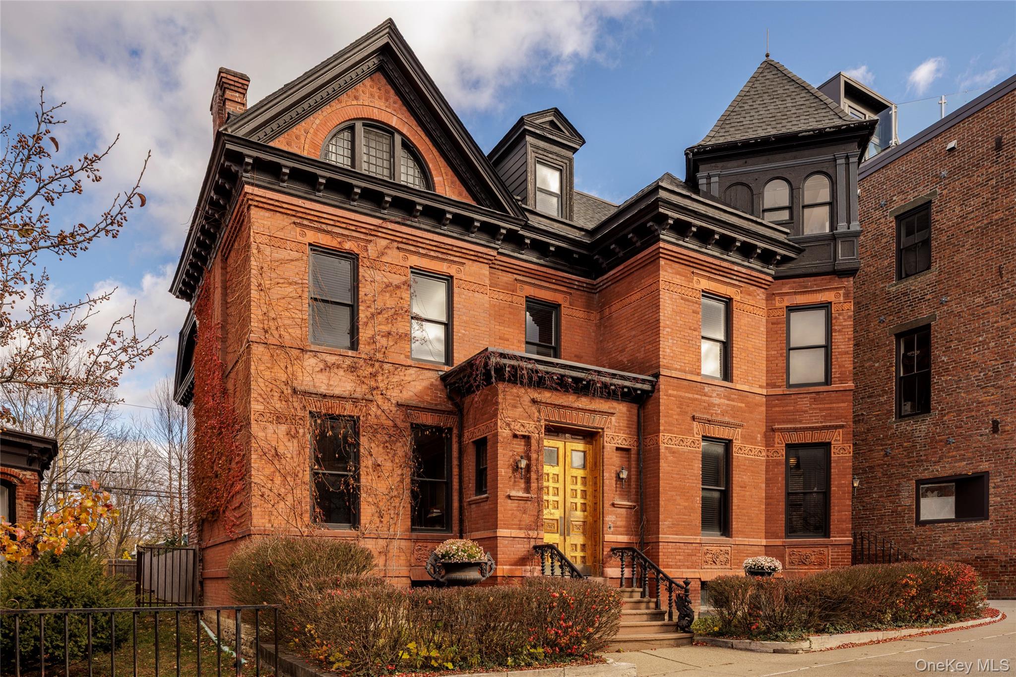 420 Warren St, Hudson, NY 12534, USA property photo