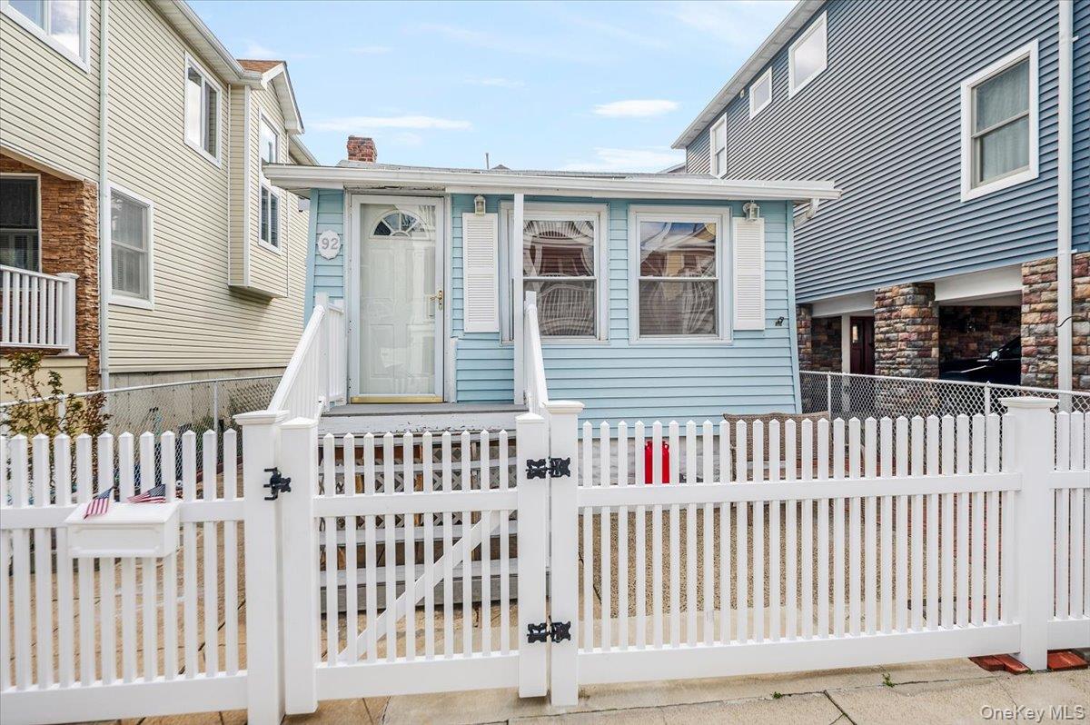 92 Nebraska St, Long Beach, NY 11561, USA property photo