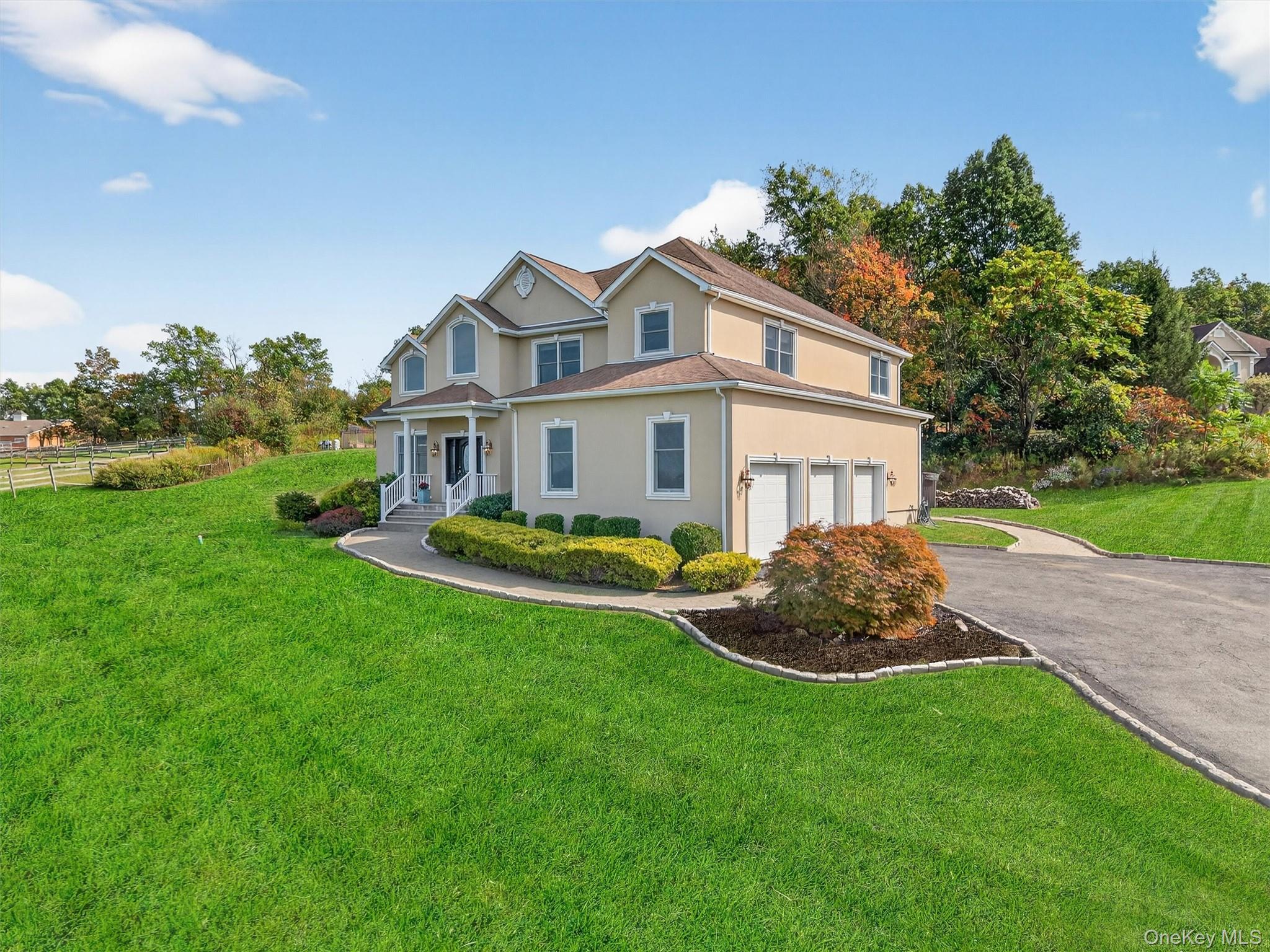 11 Dorian Way Campbell Hall, NY 10916 property photo