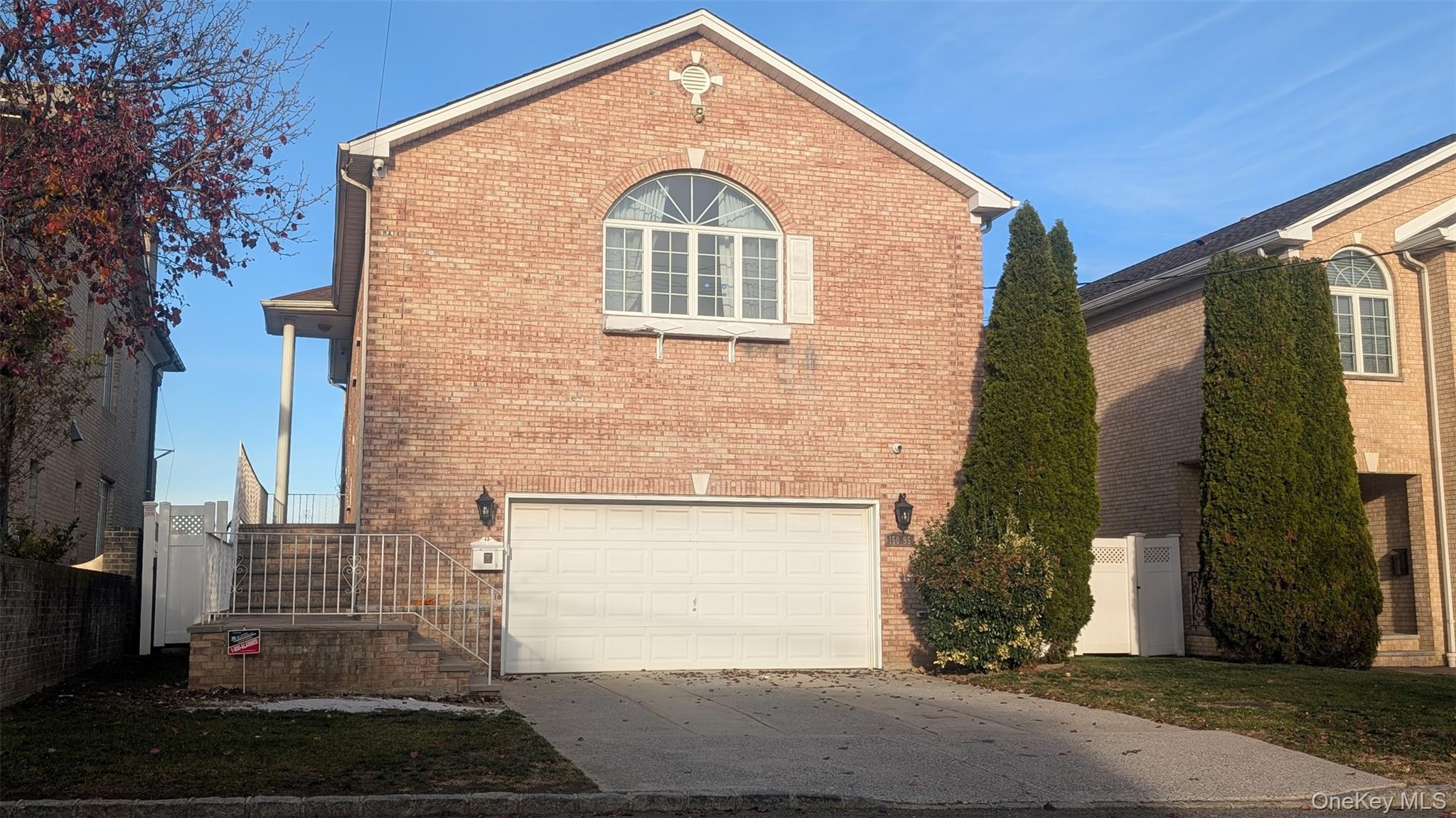 150-95 Powells Cove Blvd, Whitestone, NY 11357, USA property photo