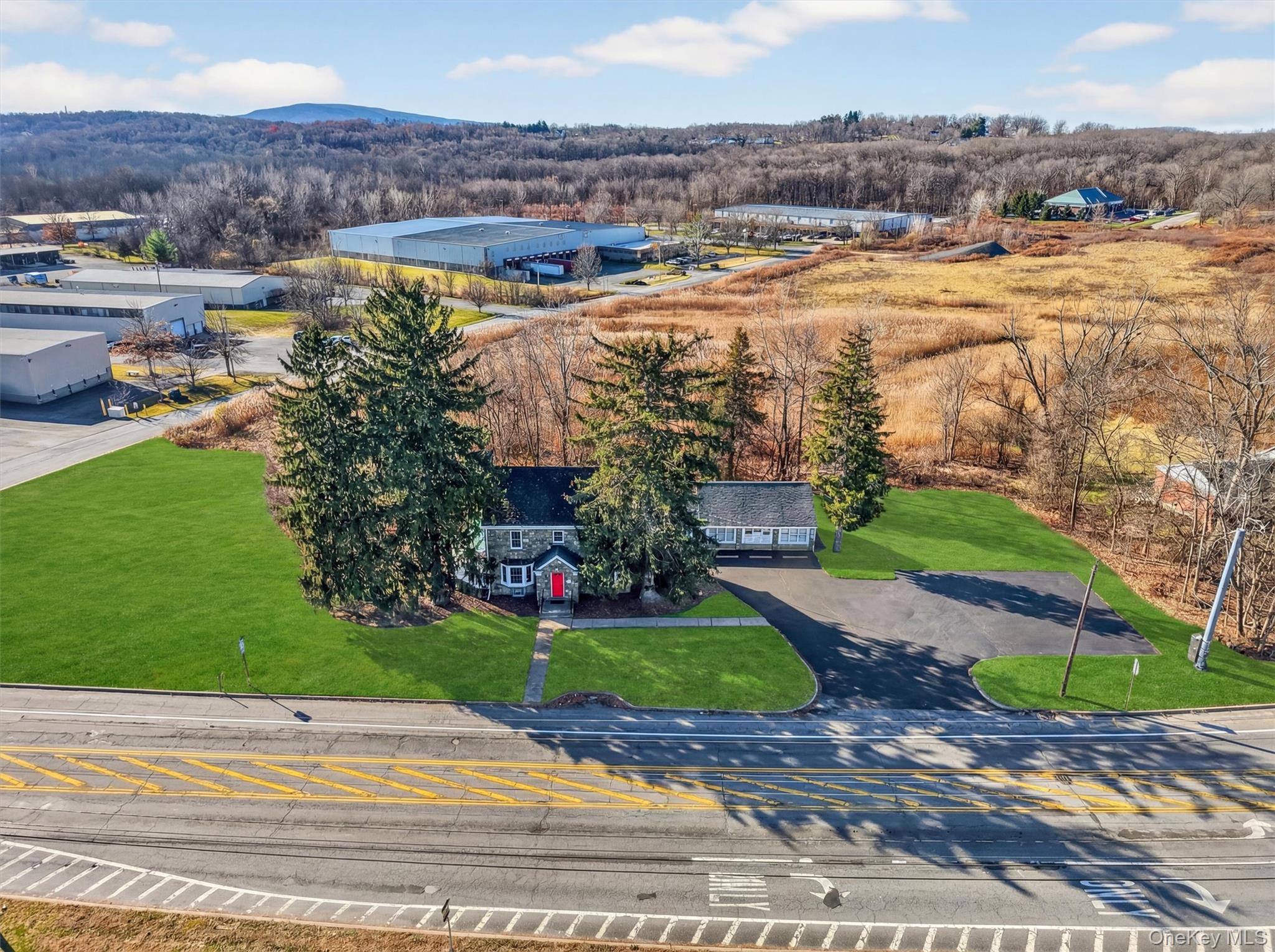 563 Temple Hill Rd, New Windsor, NY 12553, USA property photo