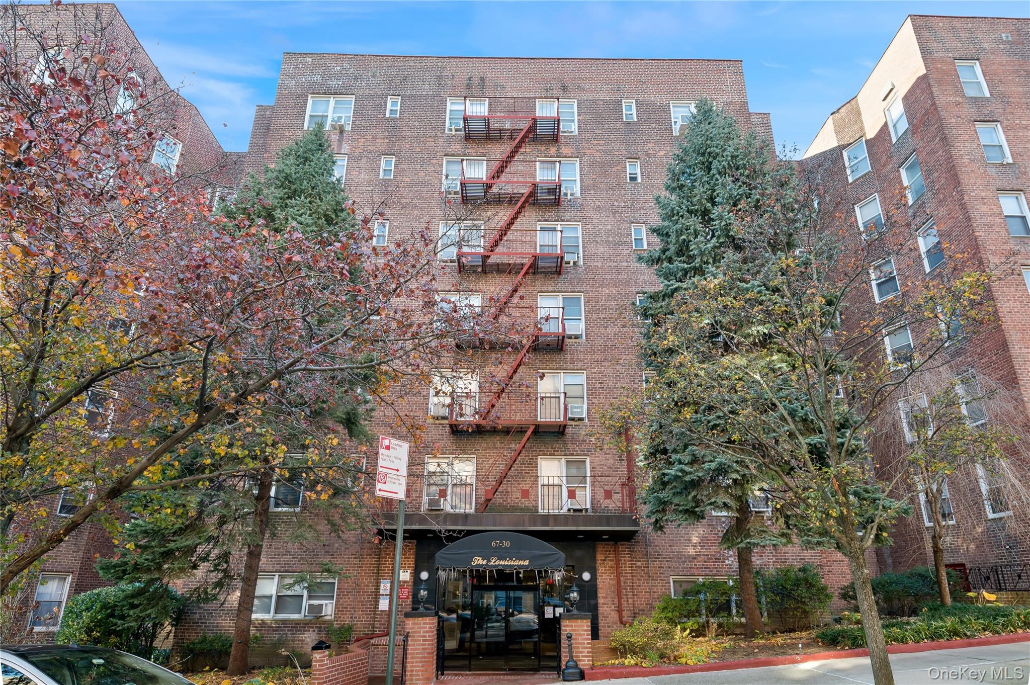 67-30 Clyde St, Forest Hills, NY 11375, USA property photo