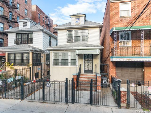 41-71 Gleane St, Elmhurst, NY 11373, USA property photo