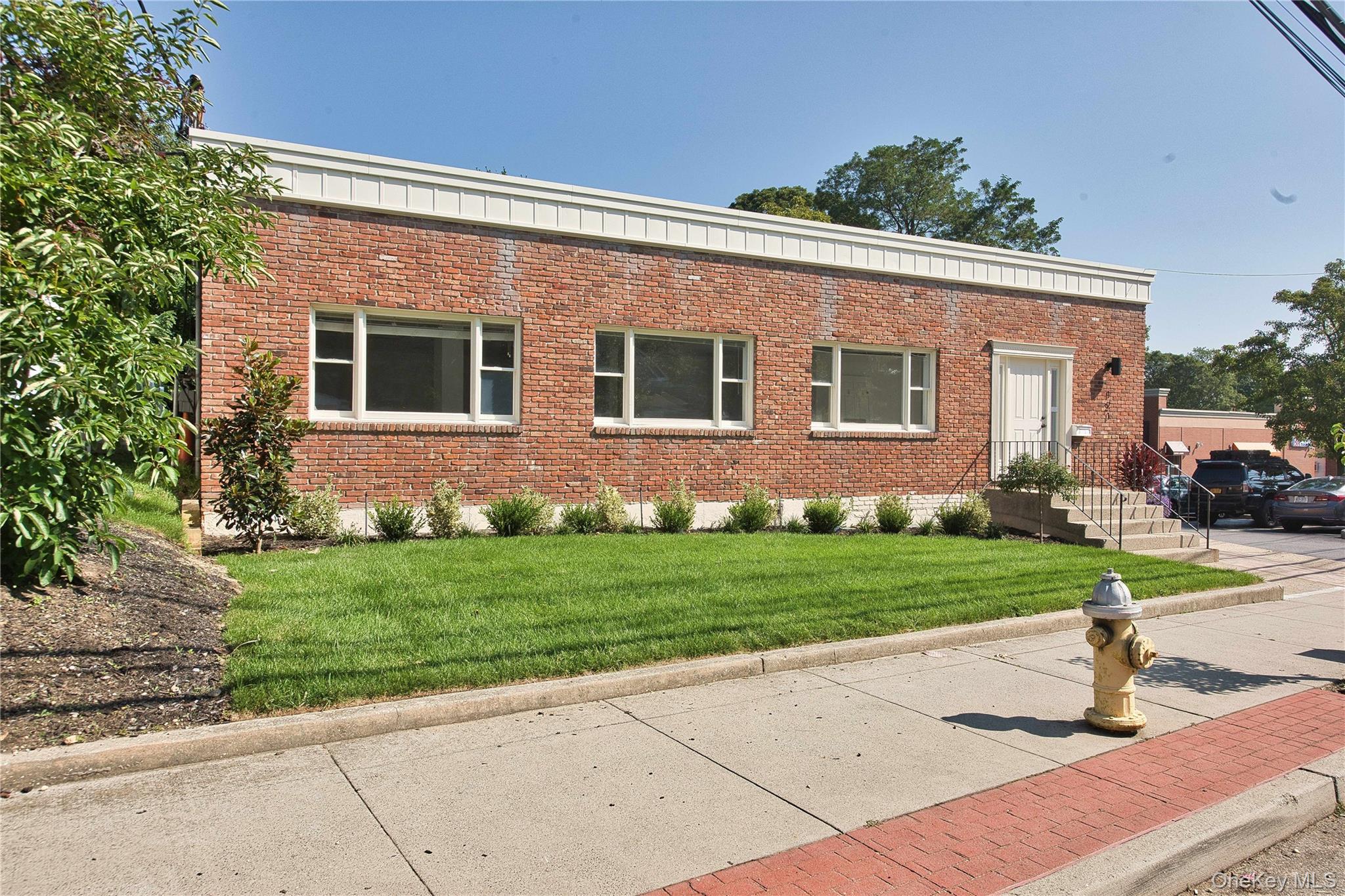 121 Pulaski Road Kings Park, NY 11754 property photo