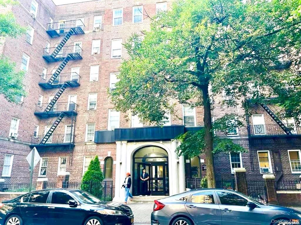 88th St, Queens, NY 11373, USA property photo