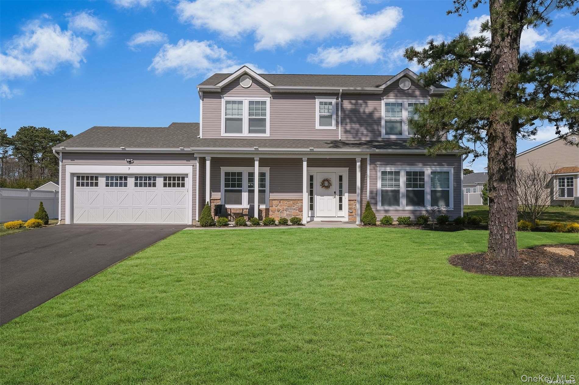 7 Pondview Cir, Shirley, NY 11967, USA property photo
