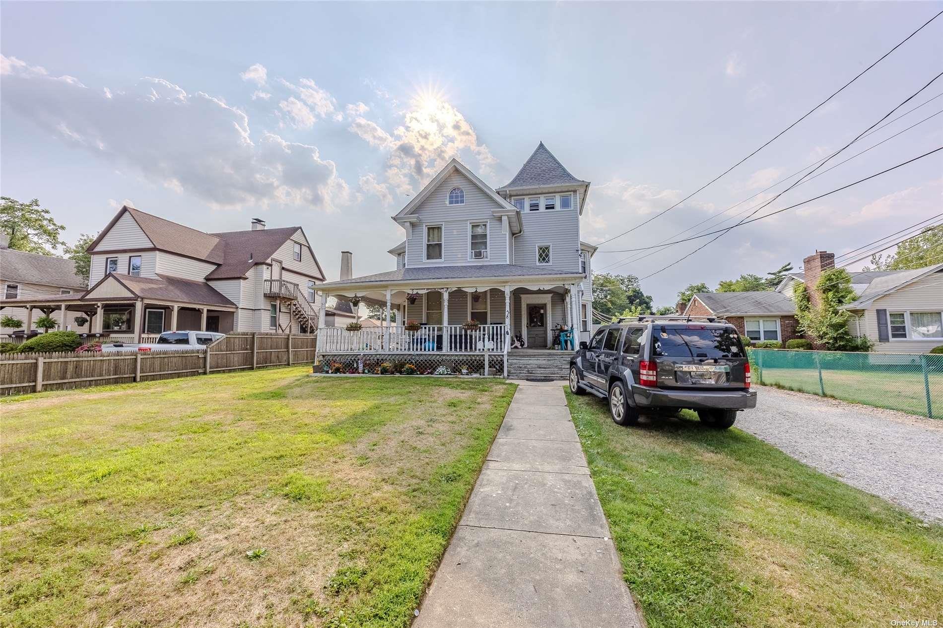 38 Park Avenue Amityville, NY 11701 property photo